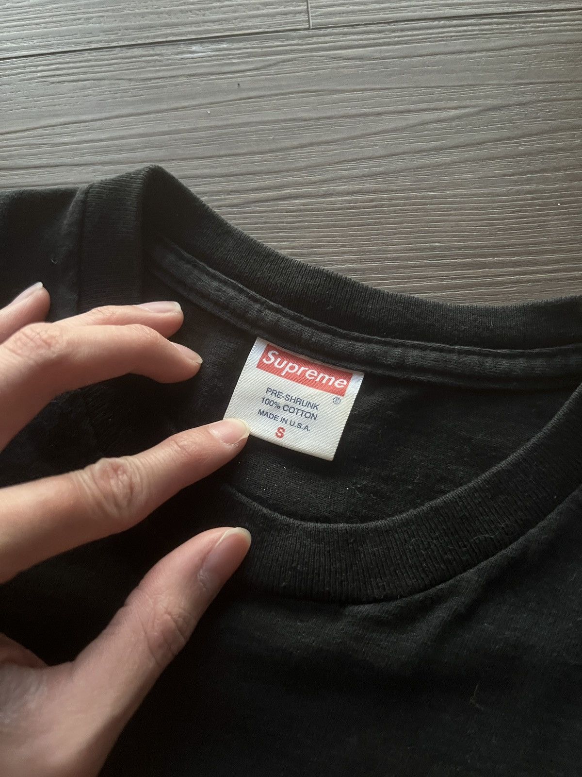 Kaws Original Fake Supreme Tee Size US S / EU 44-46 / 1 - 5 Thumbnail