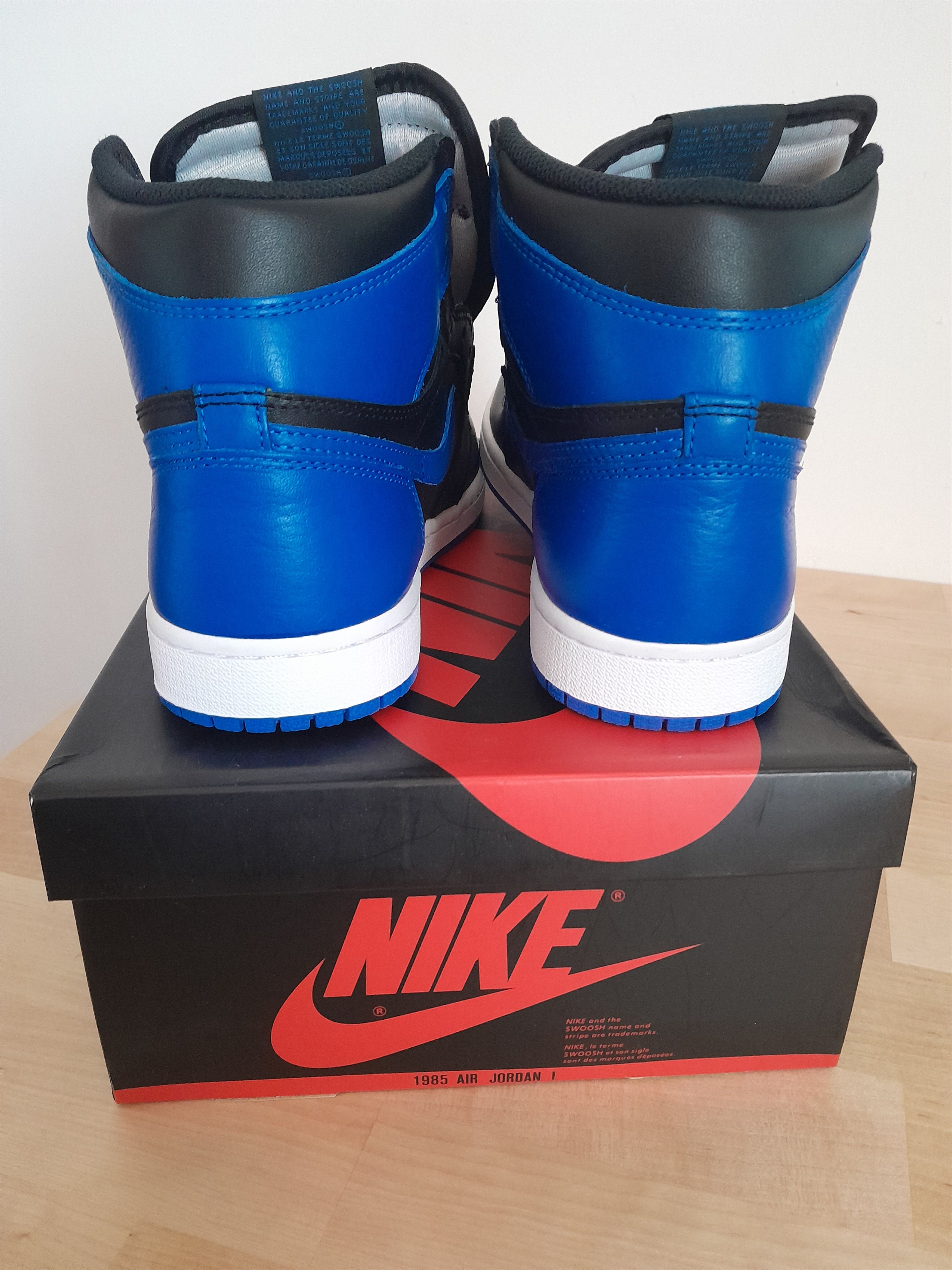 Nike Nike Air Jordan 1 Retro Royal (2017) Size US 7.5 / EU 40-41 - 2 Thumbnail