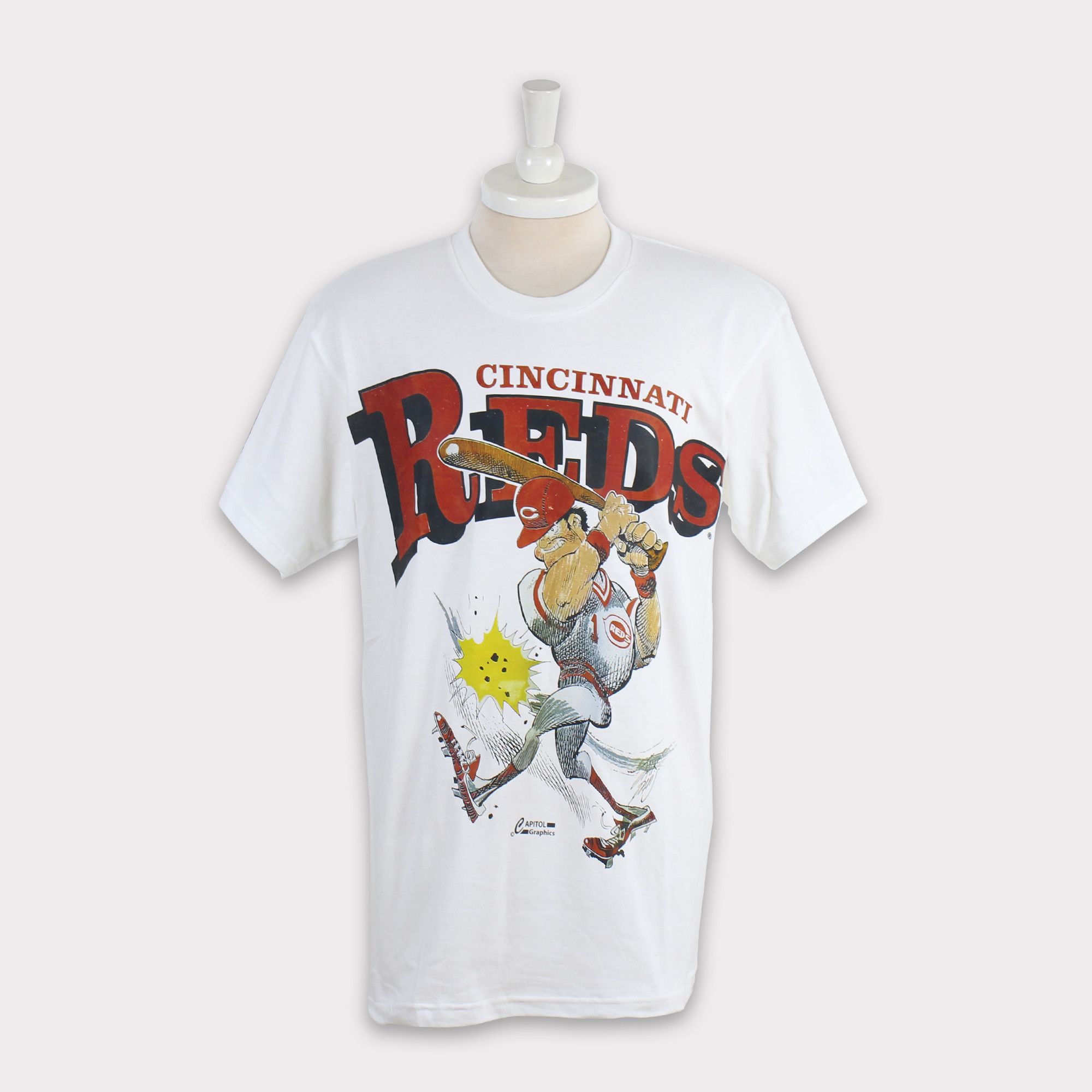 image of American Apparel x Mlb Vintage 00S Cincinnati Reds Sweatshirt/shirt/tshirt/hoodie in White (Size XL