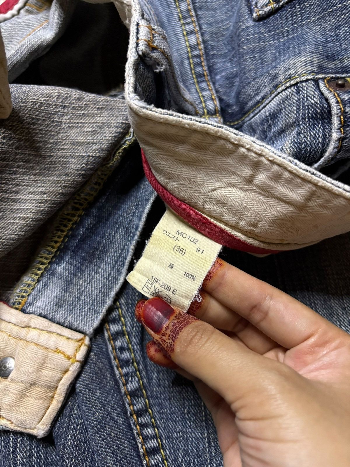 Japanese Brand Vintage Denim Craft Faded Wash Loose Baggy Jeans Size US 36 / EU 52 - 10 Thumbnail