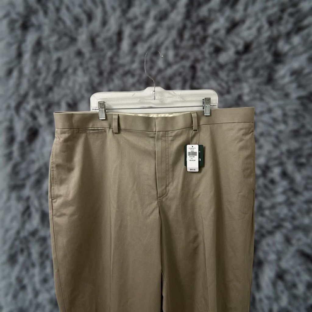 Vintage VINTAGE: No LLBean Pants Mens 42x31 Natural Fit Wrinkle Free Chino Khaki Trousers 262553 Size US 42 / EU 58 - 1 Thumbnail
