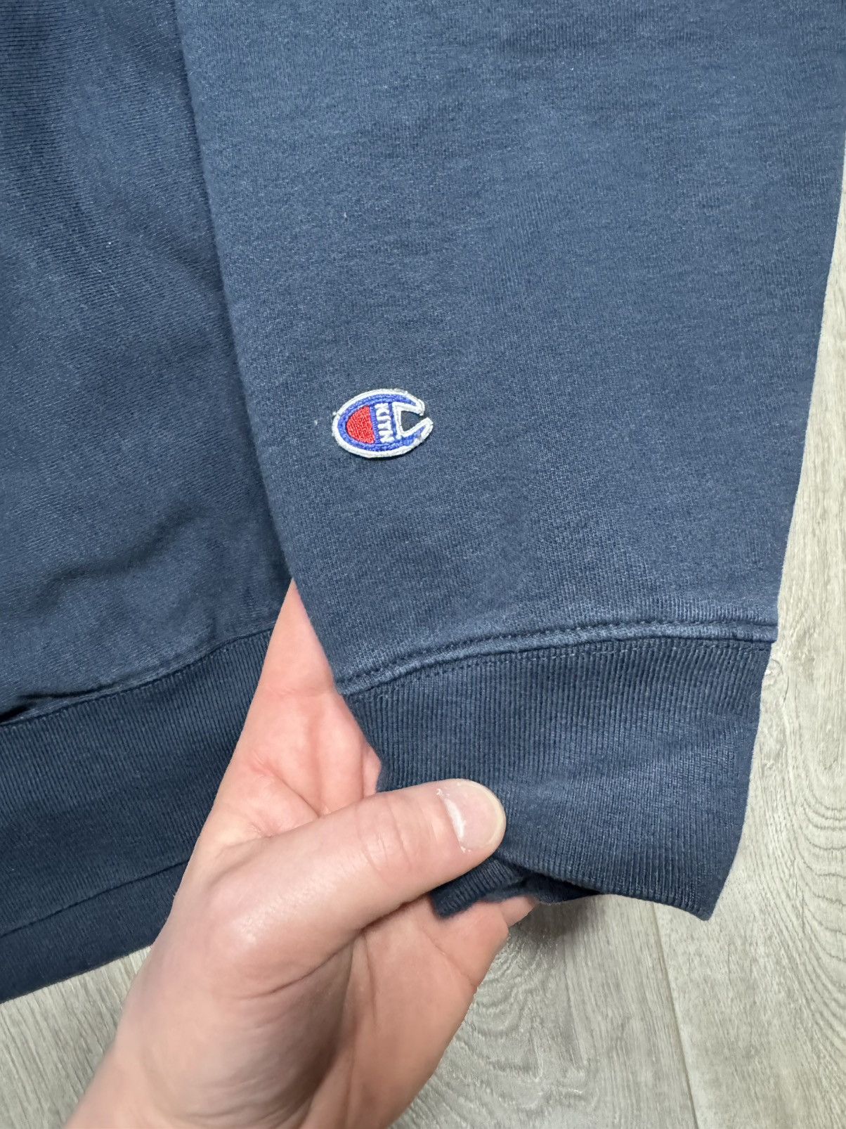 Champion × Kith KITH X Champion Reverse Weave Crewneck Sweater (M/L) Size US M / EU 48-50 / 2 - 7 Thumbnail
