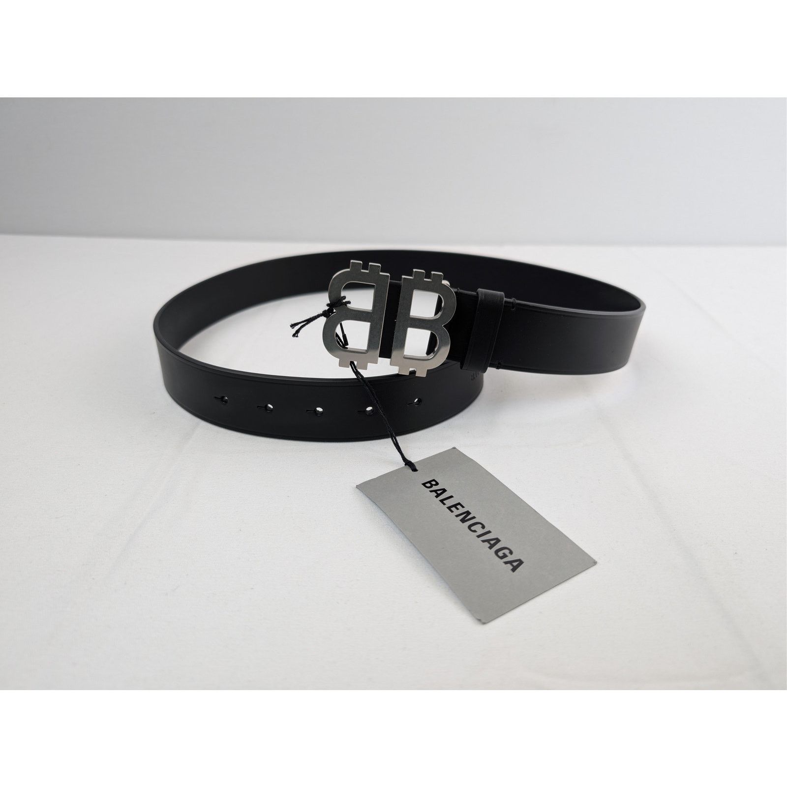 Balenciaga o1rshd1 Size: 85cm / Natural Calf Belt Crypto BB 35 in Black Size 34 - 4 Thumbnail