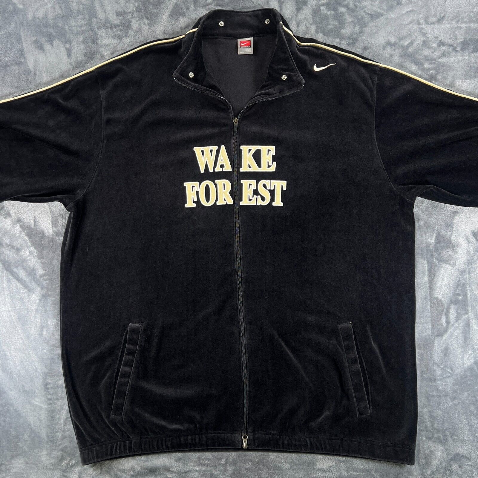 Nike Nike Team Vintage Player Issued Team Jacket Wake Forest Demo Size US XXL / EU 58 / 5 - 9 Thumbnail