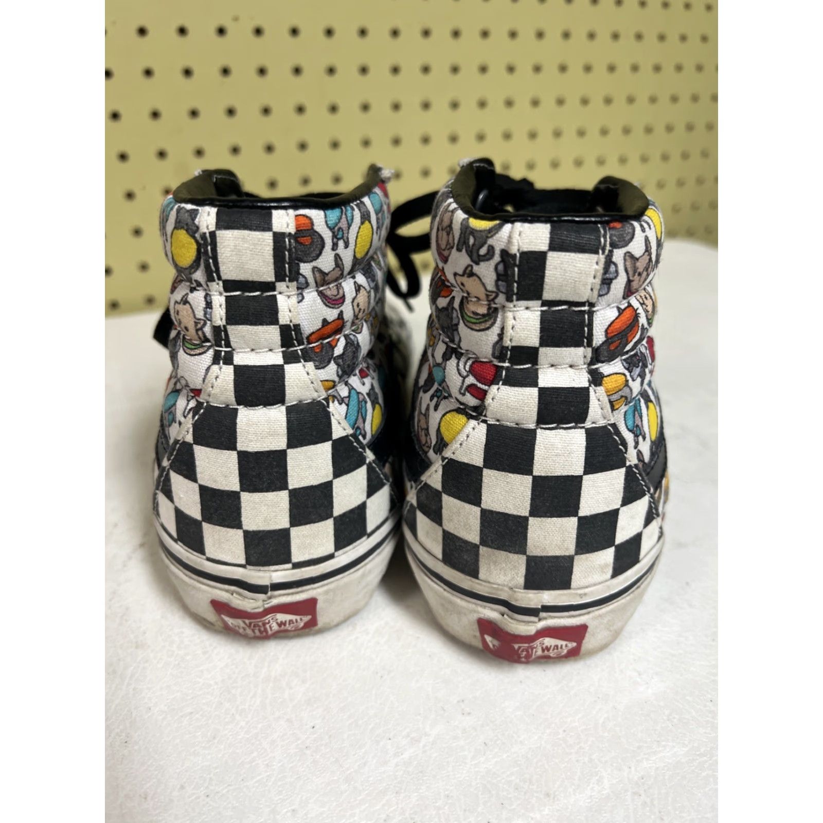 Vans Vans High Top Sneaker Cat Macaroon Checker Multicolor Skate Unisex Adults 7.5 9 USA M-7.5 W-9 Size US M / EU 48-50 / 2 - 2 Thumbnail