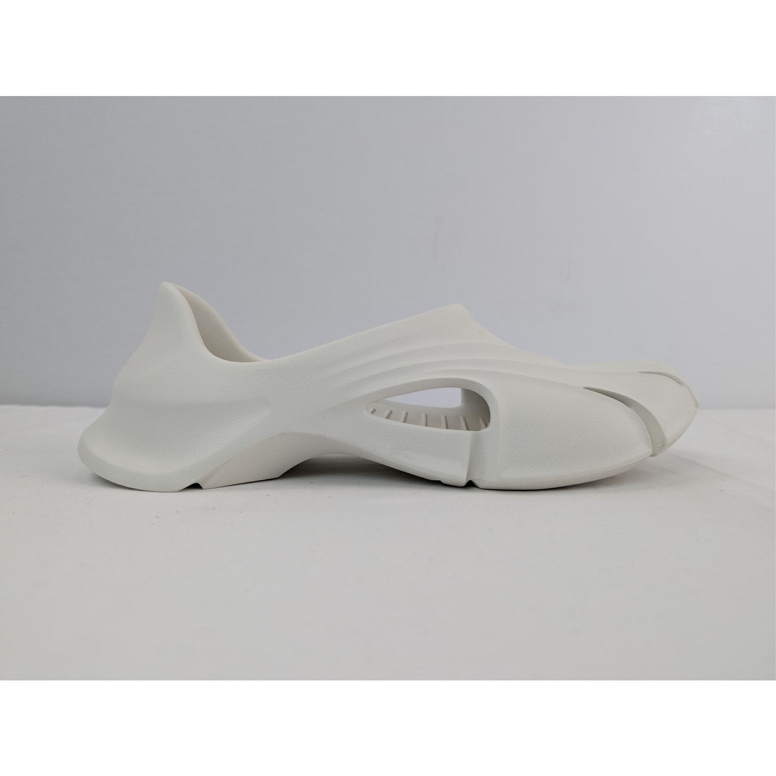 Balenciaga o1rshd1 Classic Mold Closed Slide Sandals in Eggshell Size US 13 / EU 46 - 4 Thumbnail