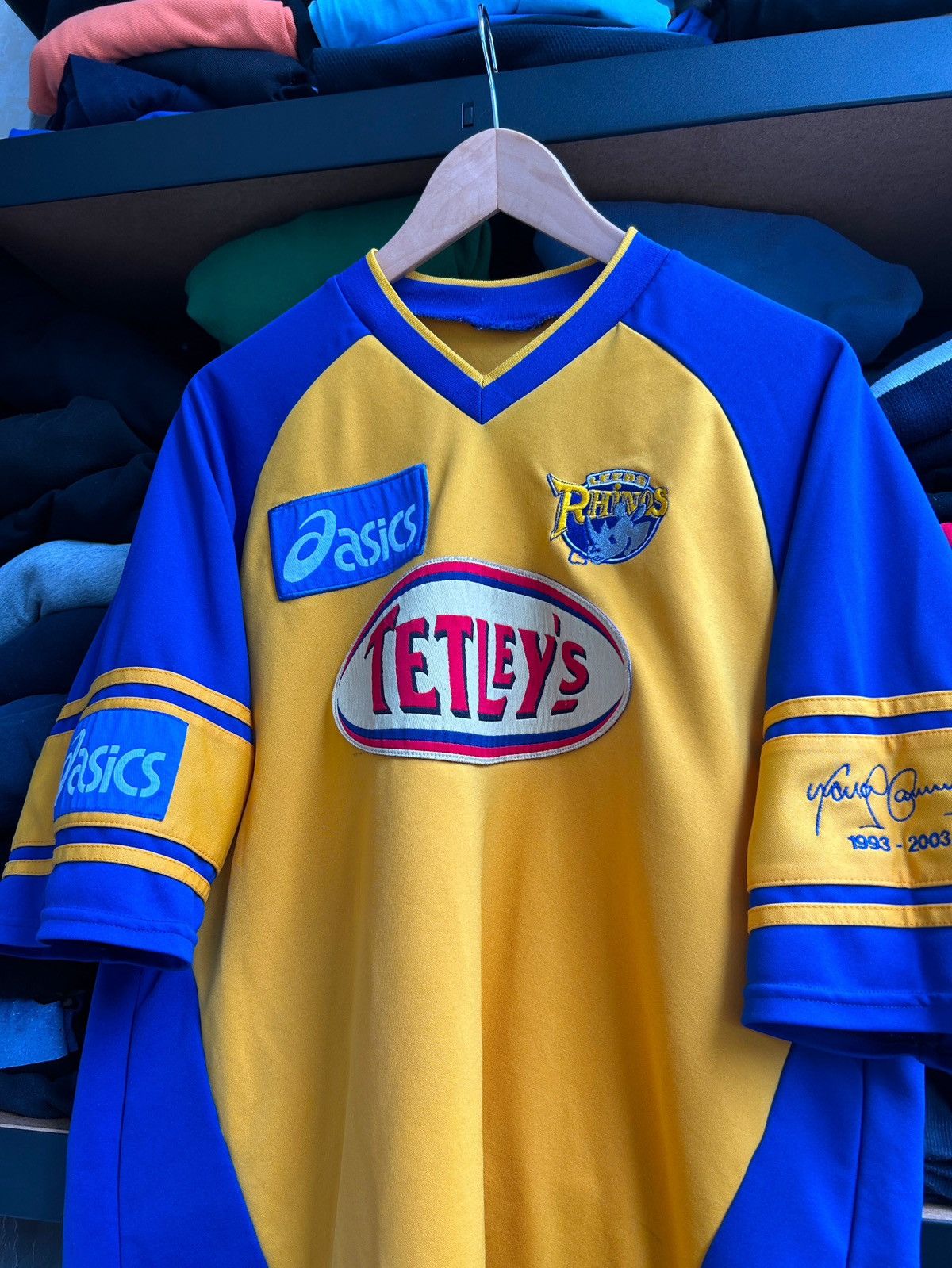 Asics Vintage Asics Leeds Rhinos jersey 1993-2003 rugby 🏉 size L Size US L / EU 52-54 / 3 - 3 Thumbnail