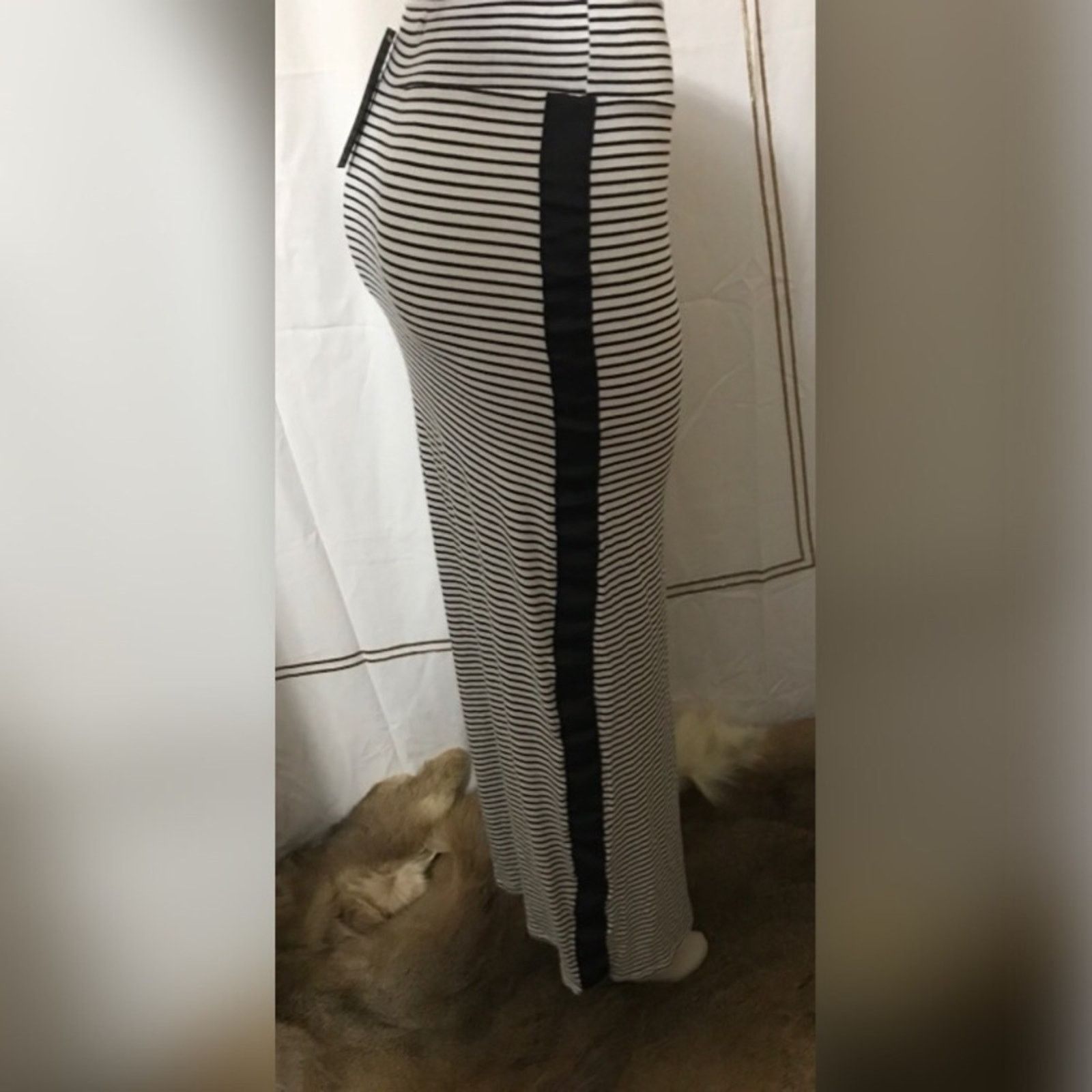 Other Finn & Clover Black and White Striped Long Skirt Size 27" / US 4 / IT 40 - 5 Thumbnail
