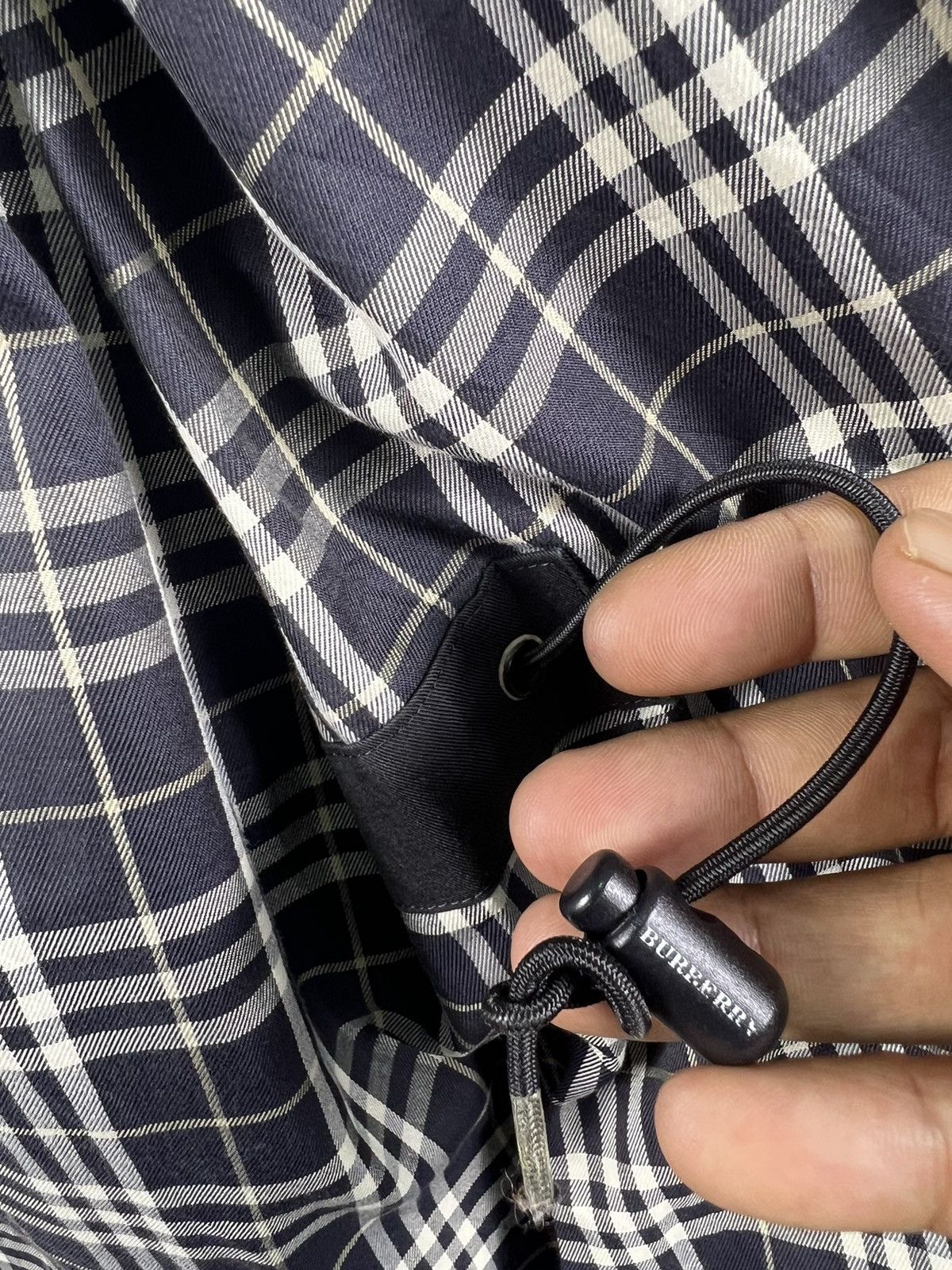 Burberry 🔥 DISTRESSED 🔥 NOVA CHECK BARNCOAT HIDDEN HOOD - L Size US L / EU 52-54 / 3 - 10 Thumbnail