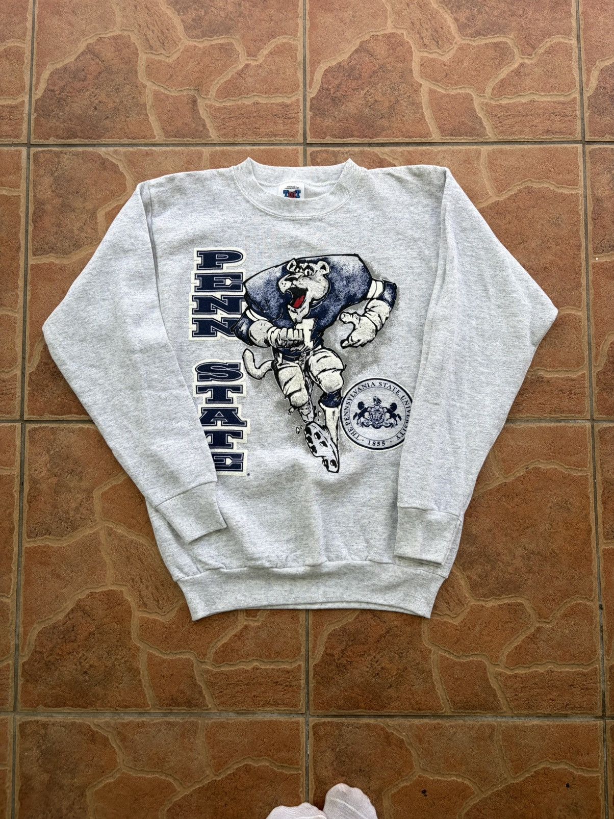 Other Vintage Rare Penn State puff print crewneck pullover sweater Size US L / EU 52-54 / 3 - 1 Thumbnail