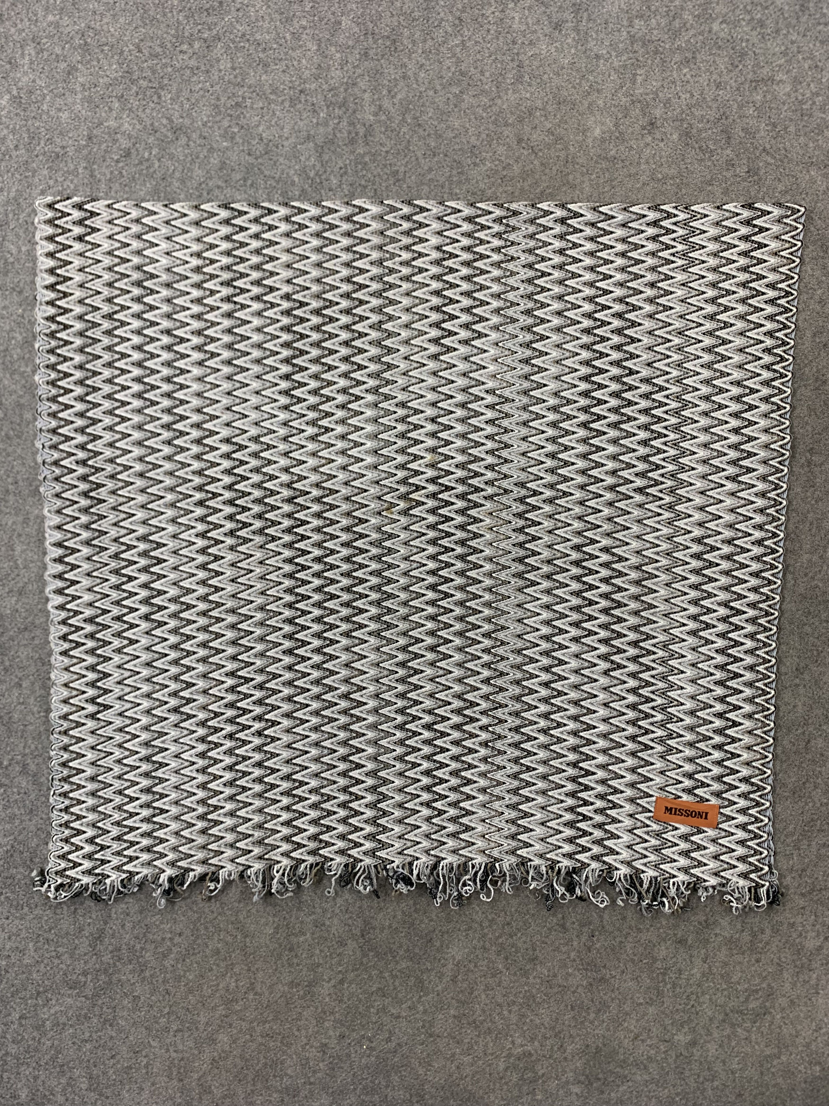 Missoni Missoni Scarf Wool Muffler Neck Wrap BL9303 Size ONE SIZE - 2 Thumbnail