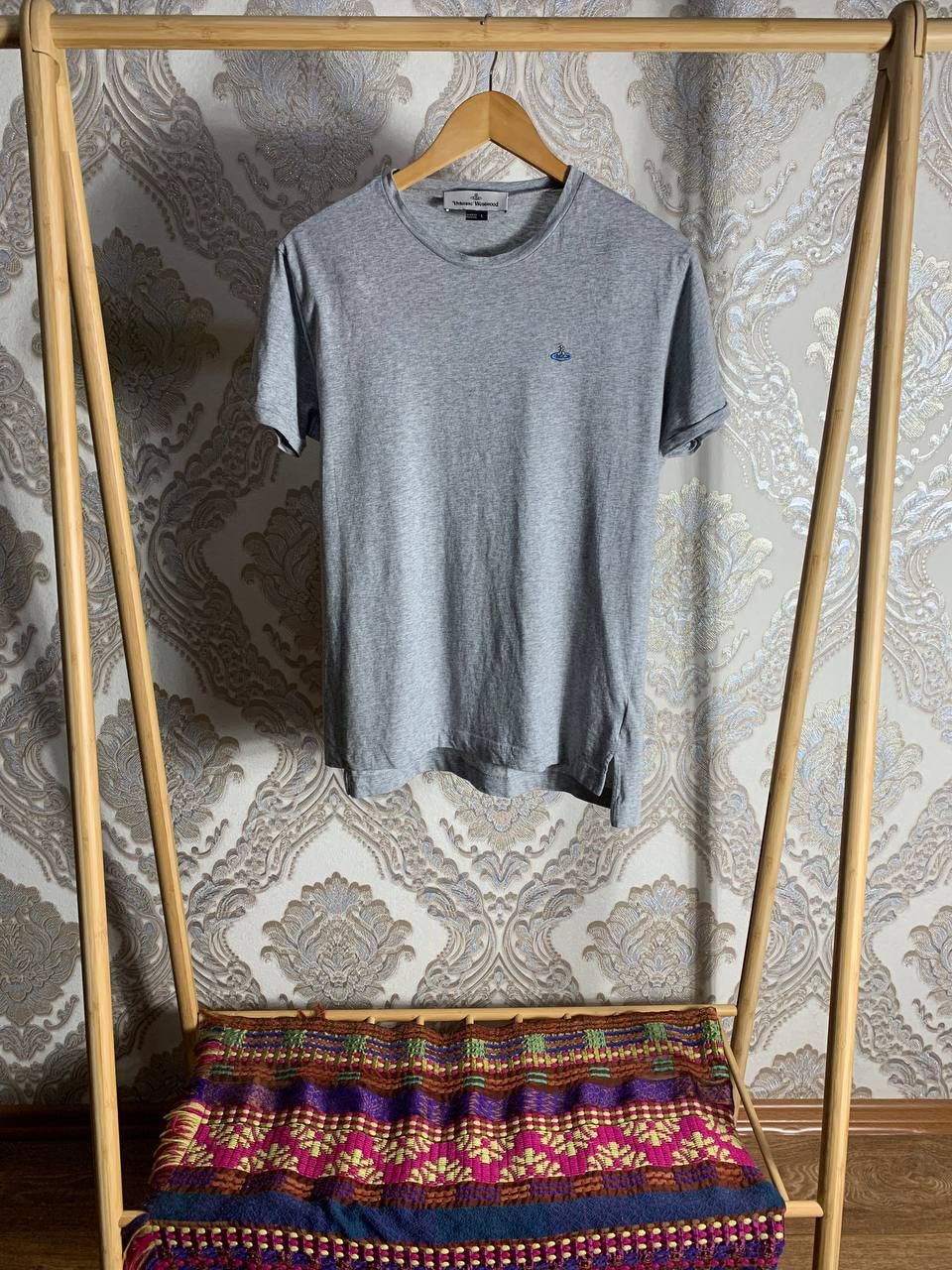 Vivienne Westwood Vintage Vivienne Westwood Italian Designer T-shirt Classic Size US L / EU 52-54 / 3 - 2 Thumbnail