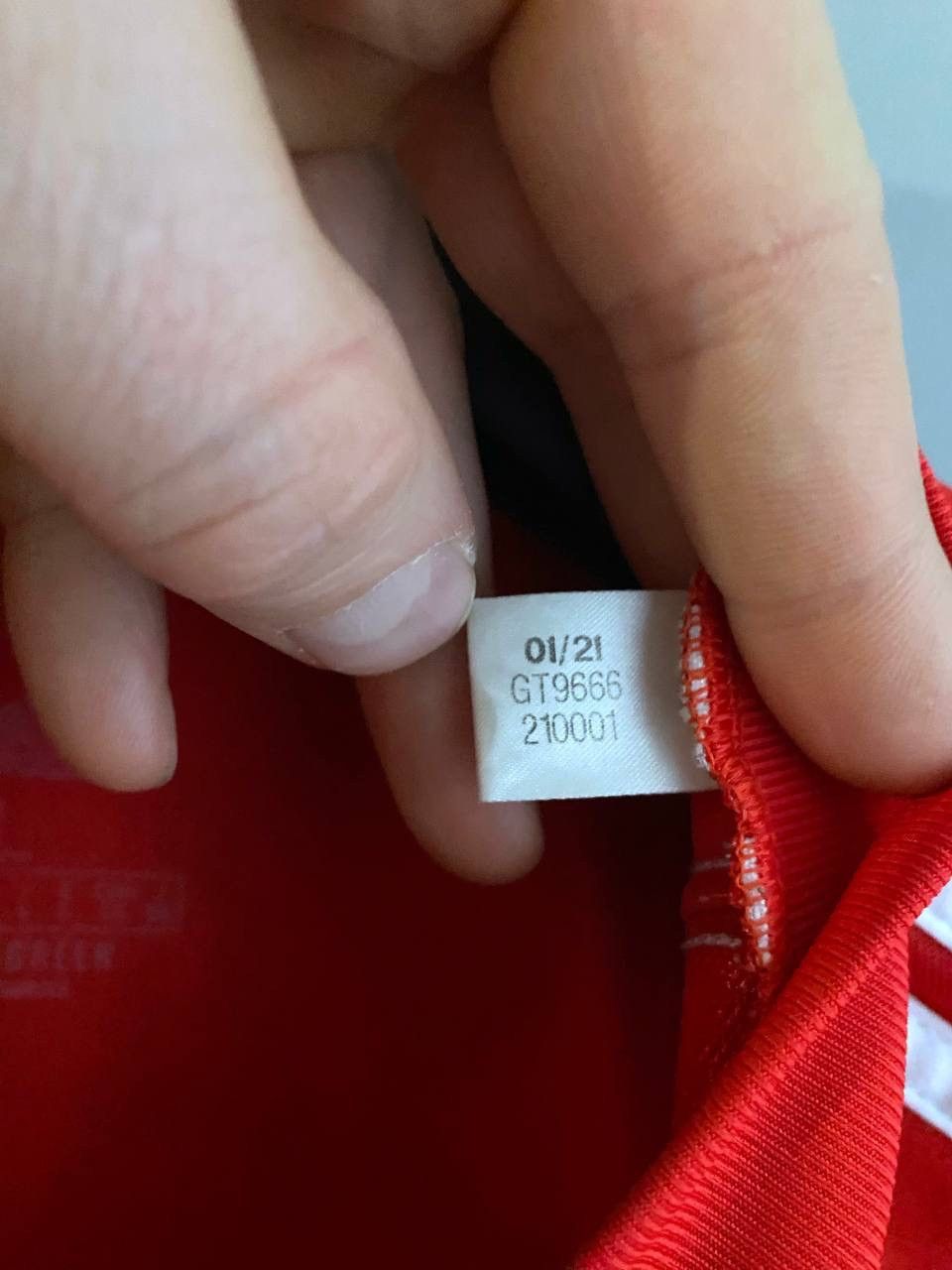 Adidas Benfica FC 2021/22 Home Football Soccer Jersey #21 PIZZI, L Size US L / EU 52-54 / 3 - 11 Thumbnail