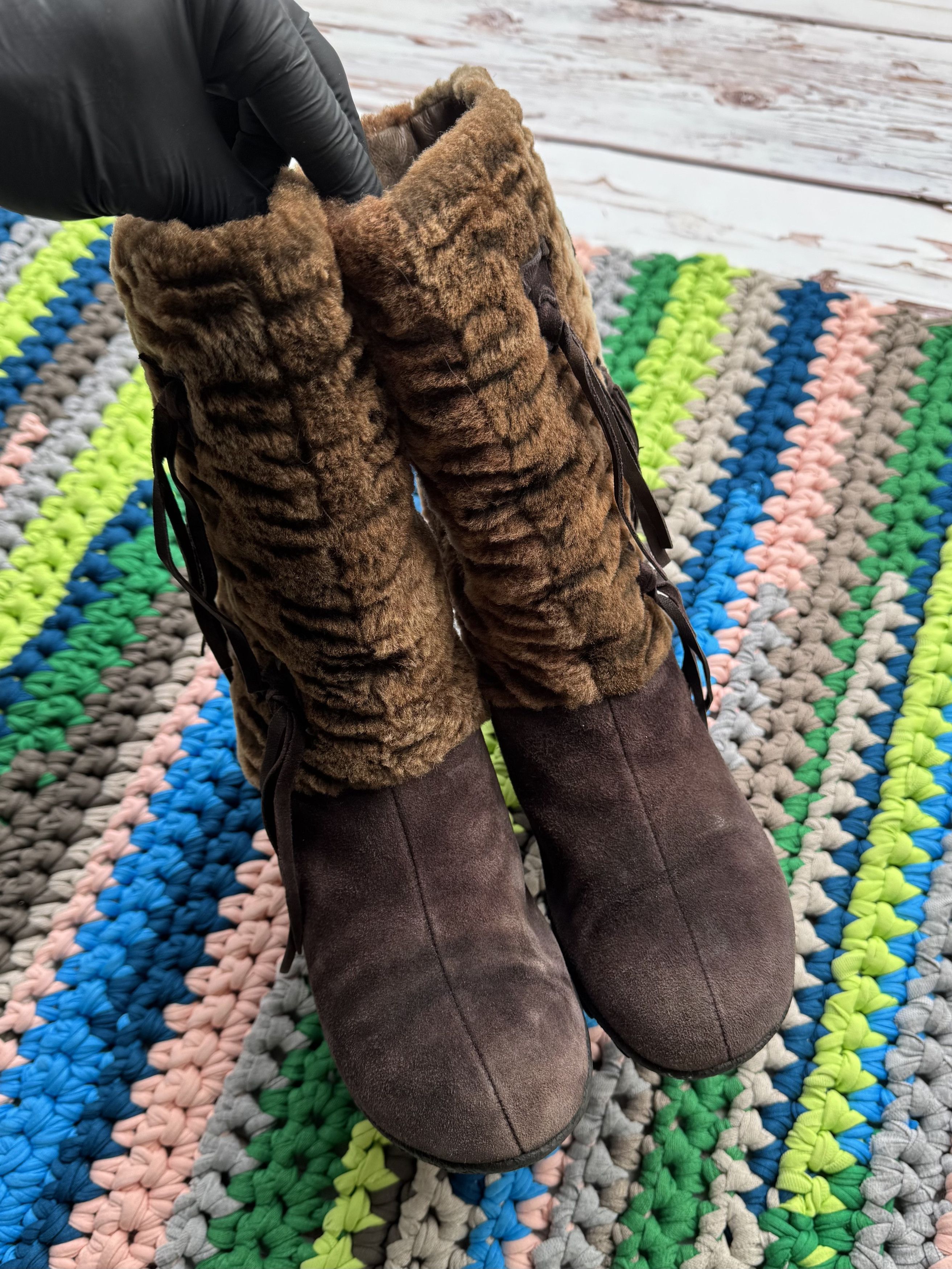 Japanese Brand Y2K Suede Leather Boots With Sheepskin Details (ET1)(D15) Size US 7 / IT 37 - 8 Thumbnail