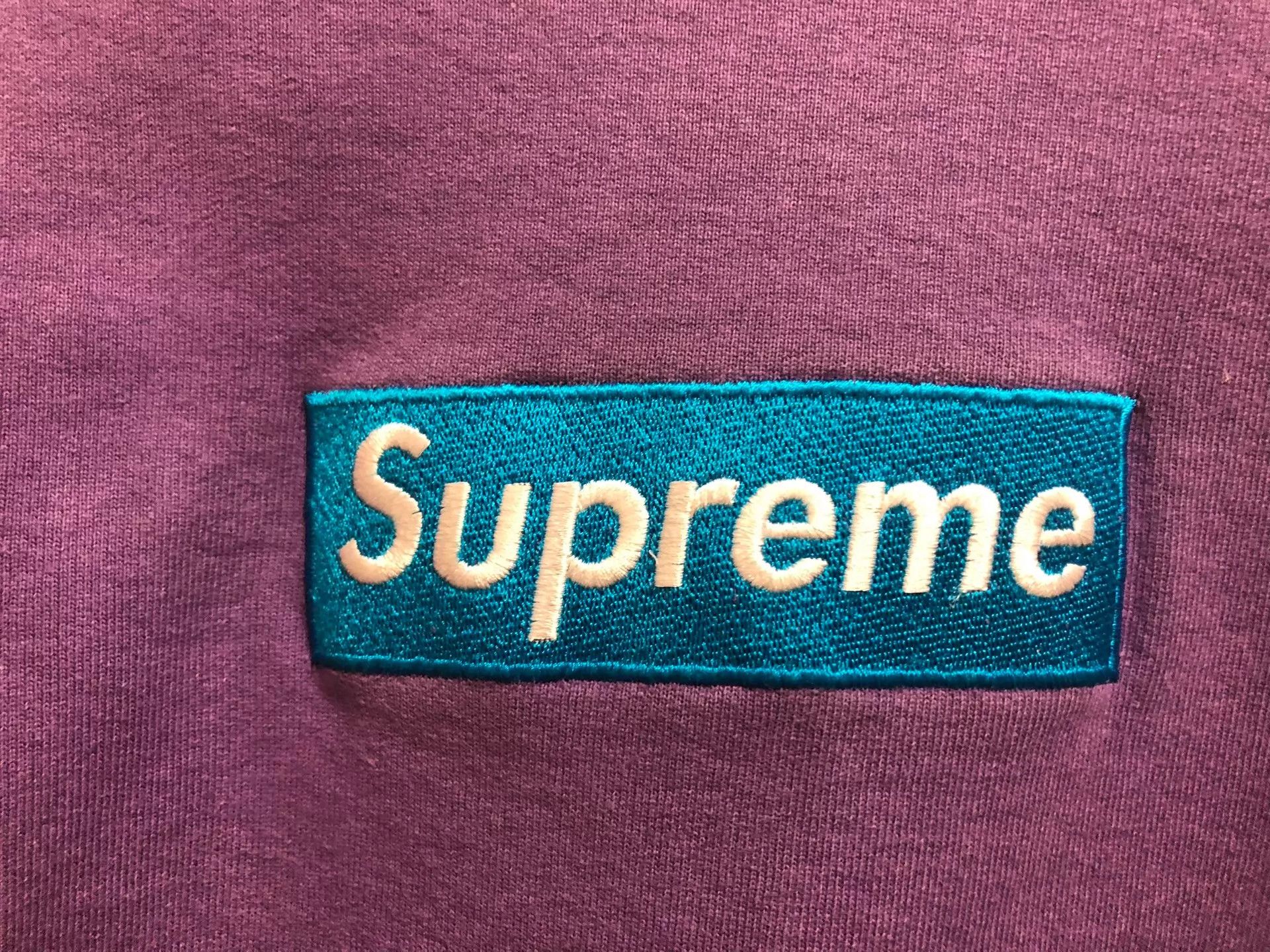 Supreme Supreme teal/purple box logo crewneck L stained Size US L / EU 52-54 / 3 - 6 Thumbnail