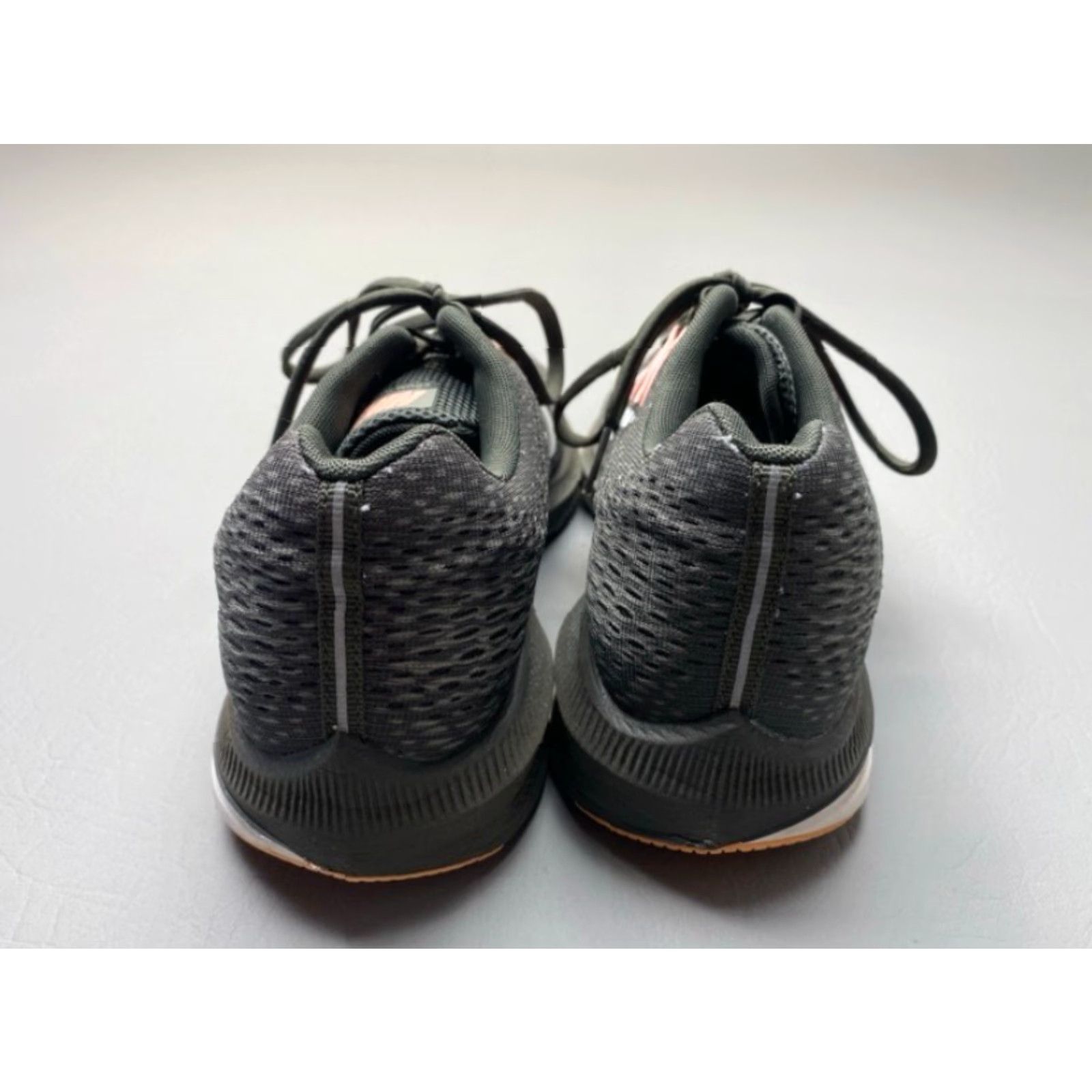 Nike VINTAGE Nike Zoom Winflo 5 AA7414-004 Womens SIZE 9 Gray Pink Athletic Lace-Ups 1500 Size US 9 / IT 39 - 4 Thumbnail