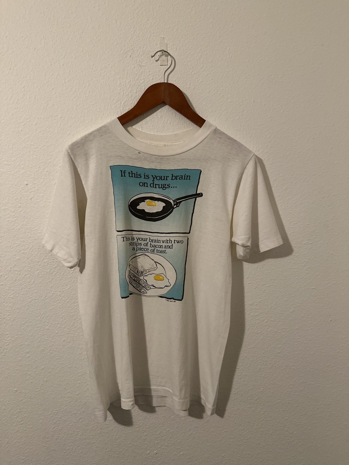 Vintage 1980’s This Is Your Brain On Drugs Vintage Shirt Size US S / EU 44-46 / 1 - 4 Thumbnail