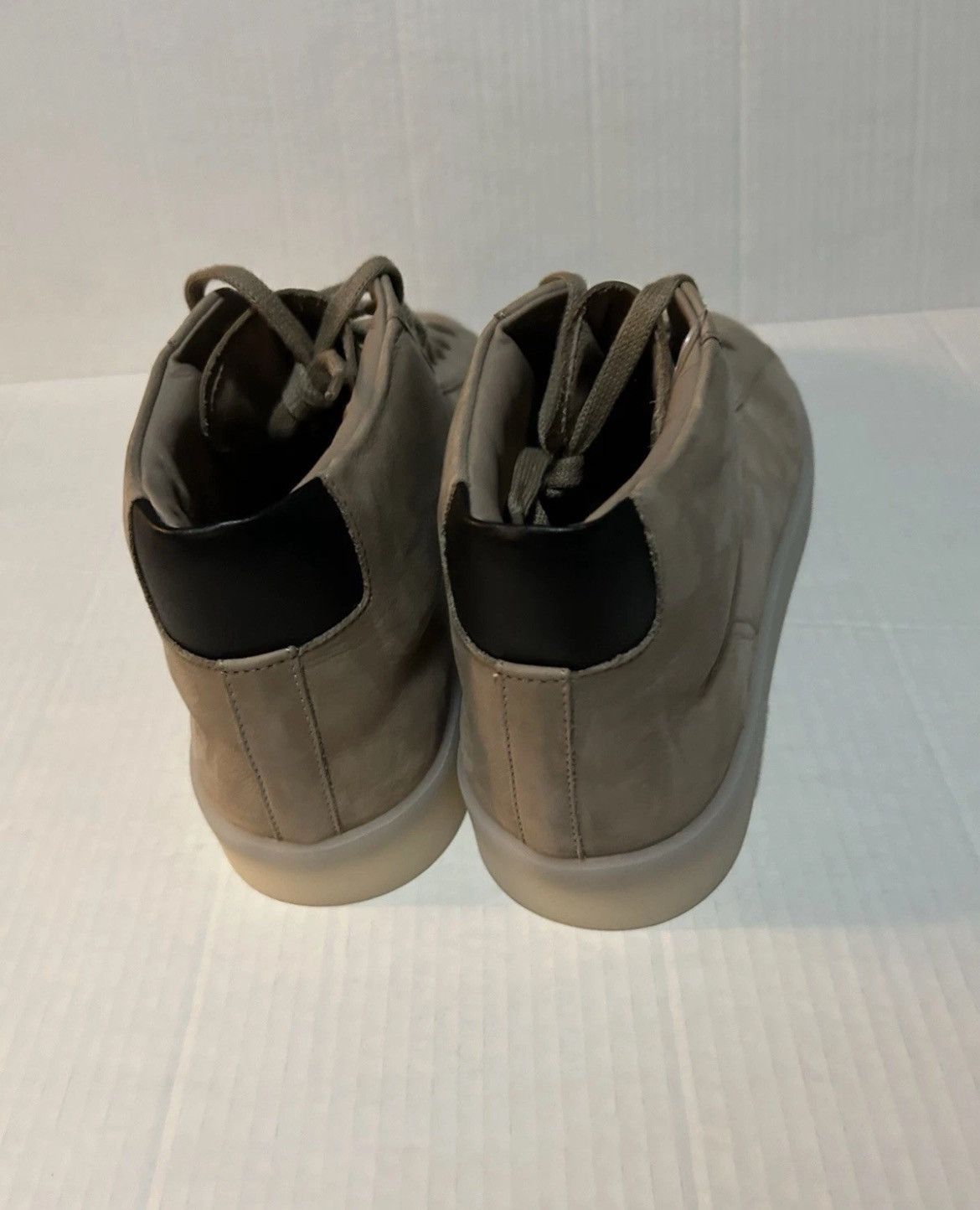 Essentials Fear of God Essentials Tennis Court Mid Warm Taupe US13 EU46 Size US 13 / EU 46 - 5 Thumbnail