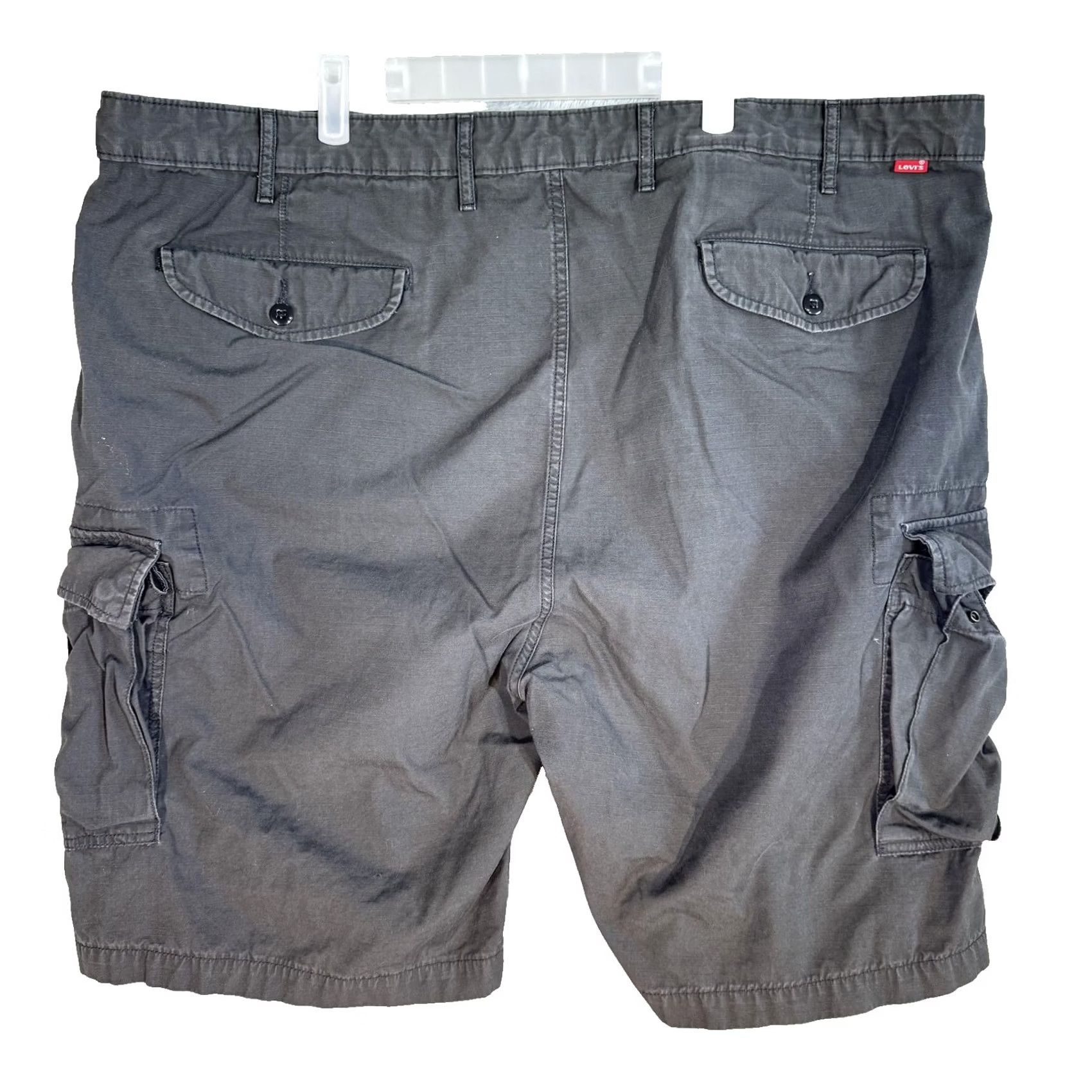 Levi's VINTAGE Levis Cargo Shorts Mens 46 Gray Cotton Relaxed Fit Multi Pocket Zip Fly Size US 30 / EU 46 - 2 Thumbnail