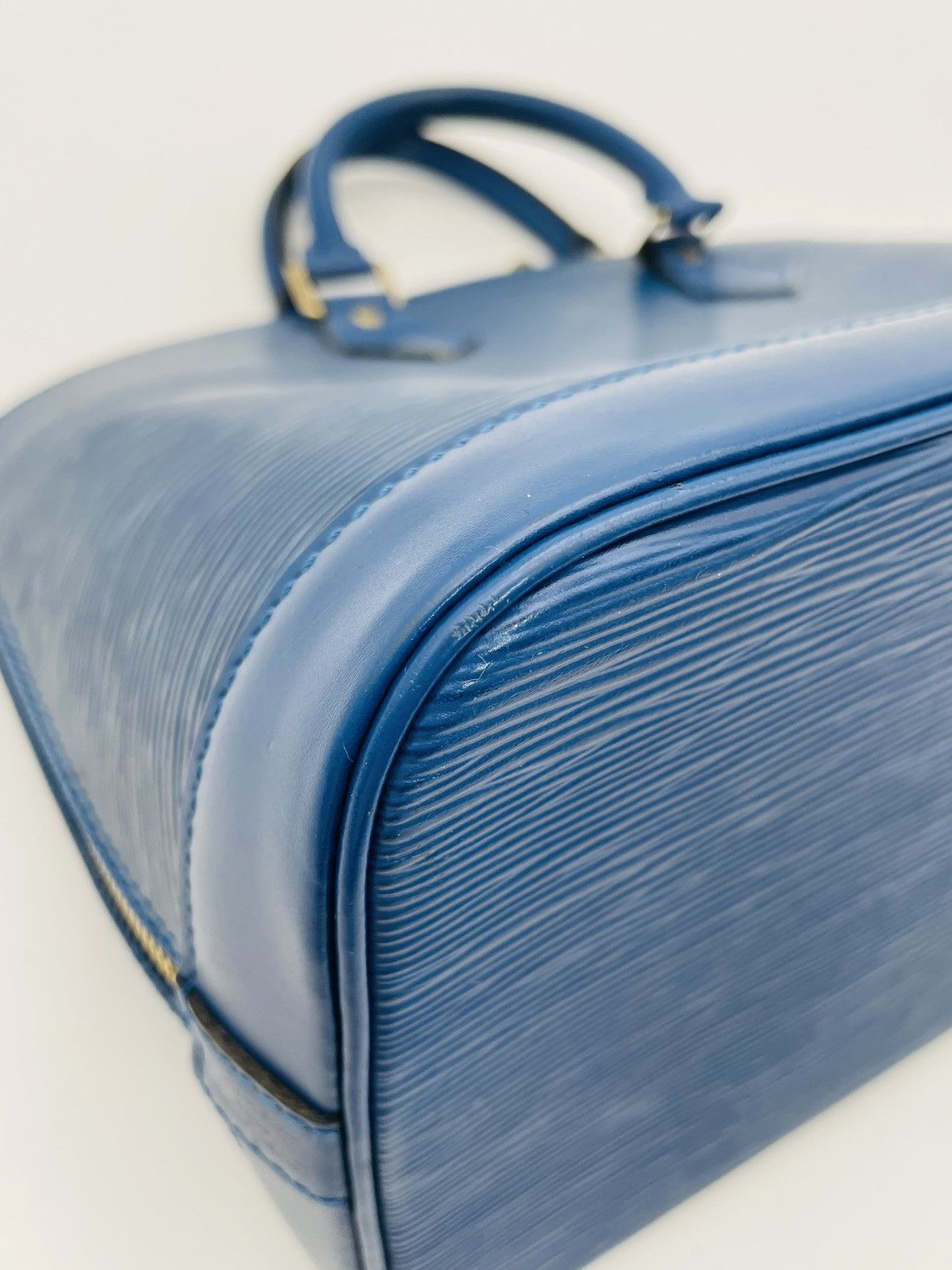 Louis Vuitton Alma PM Blue Leather Epi 2-Way Shoulder Strap Size ONE SIZE - 12 Thumbnail