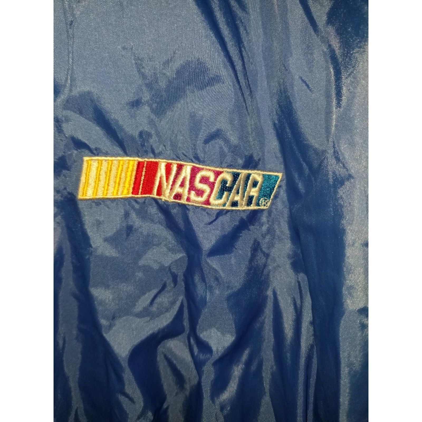 Vintage VINTAGE Checkered Flag NASCAR Puff y Jacket XL Windbreaker Hooded Jacket (Nylon) Logo Zip Black Mens Size US XL / EU 56 / 4 - 2 Thumbnail