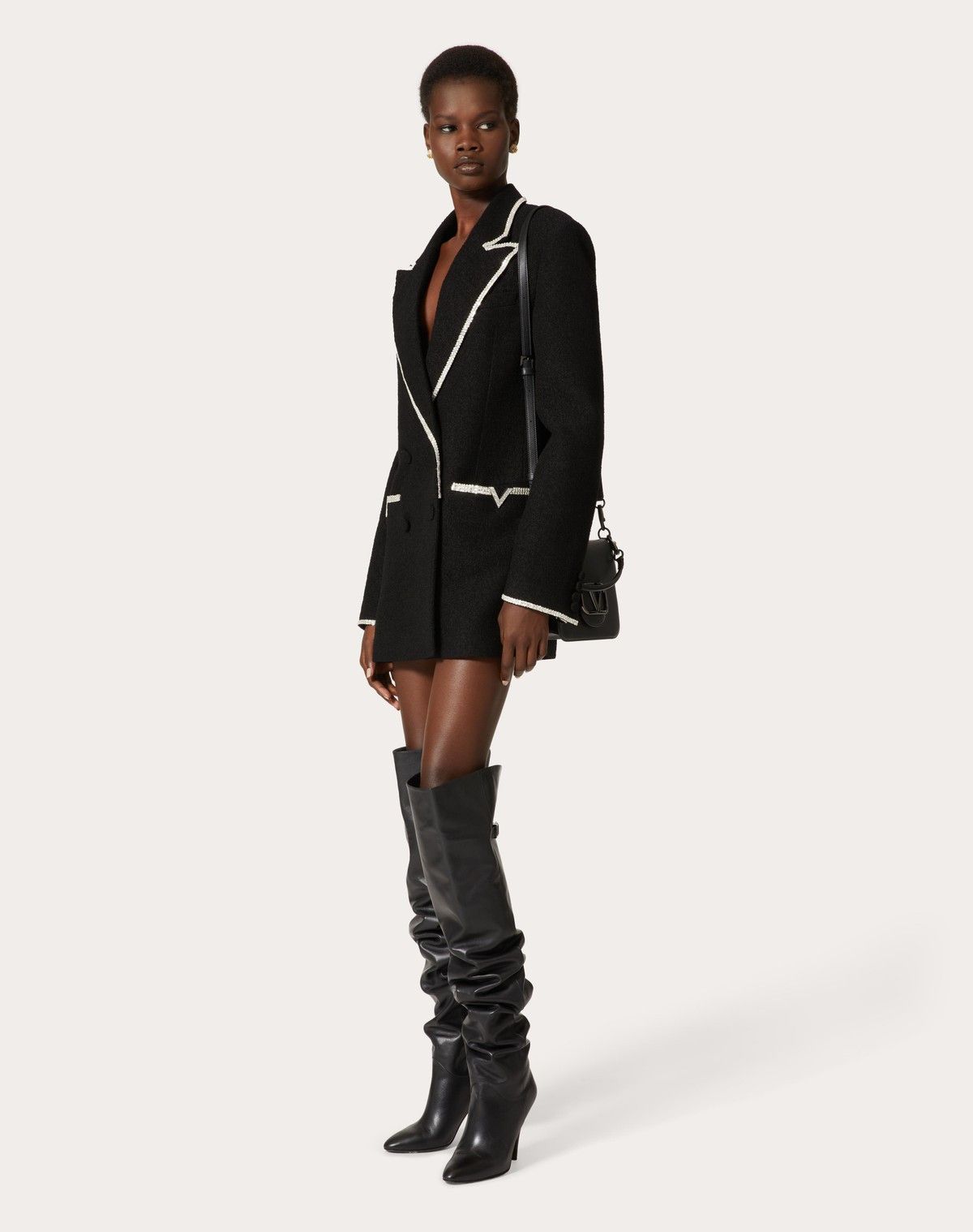 Valentino o1s1wg110525 Embroidered Light Wool Tweed Blazer in Black Size M / US 6-8 / IT 42-44 - 3 Thumbnail
