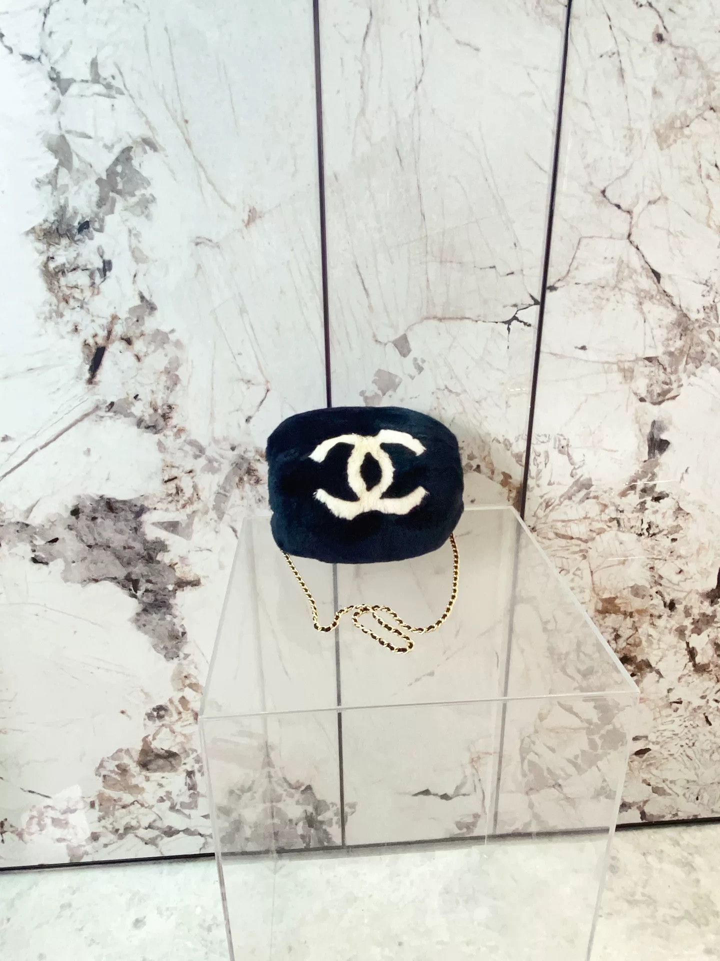 Chanel Pre-loved Bag Very good condition Size ONE SIZE - 1 Thumbnail