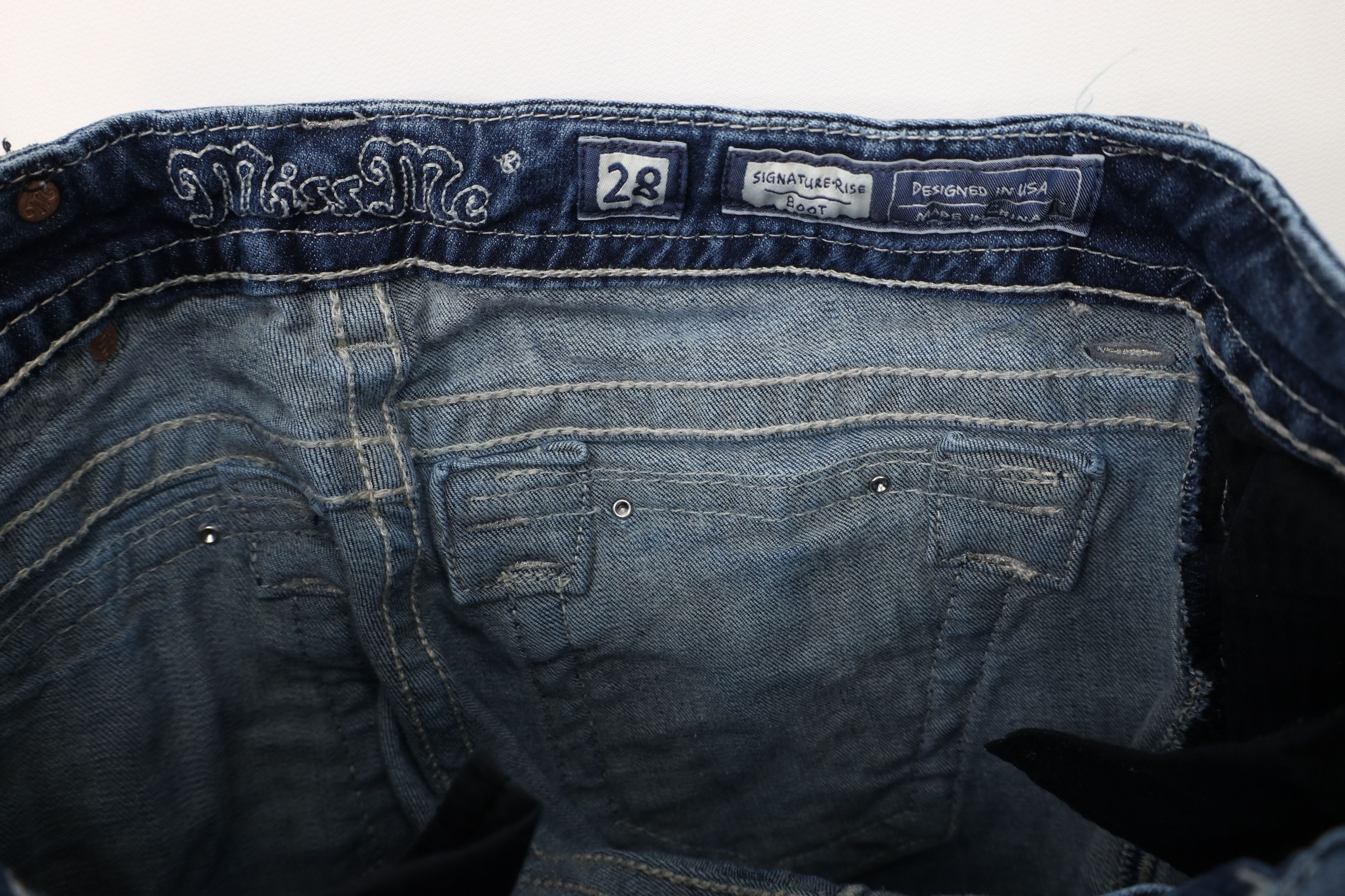 Miss Me Miss Me Stitch Stretch Signature Rise Bootcut Denim Jeans Size 28" / US 6 / IT 42 - 6 Thumbnail