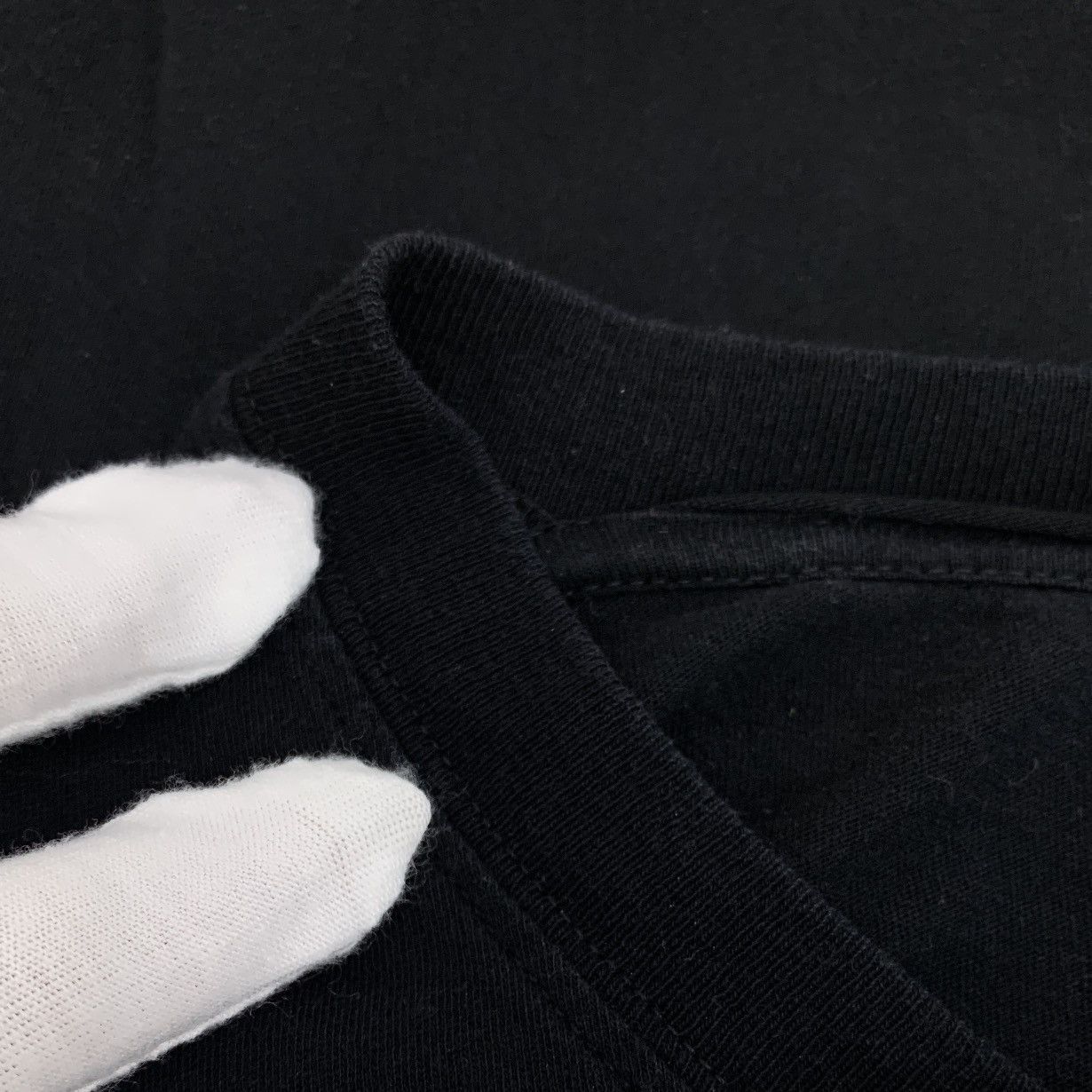 Saint Laurent Paris Saint Laurent Black Shark Print Short Sleeve T-Shirt K26WX Size L / US 10 / IT 46 - 9 Thumbnail