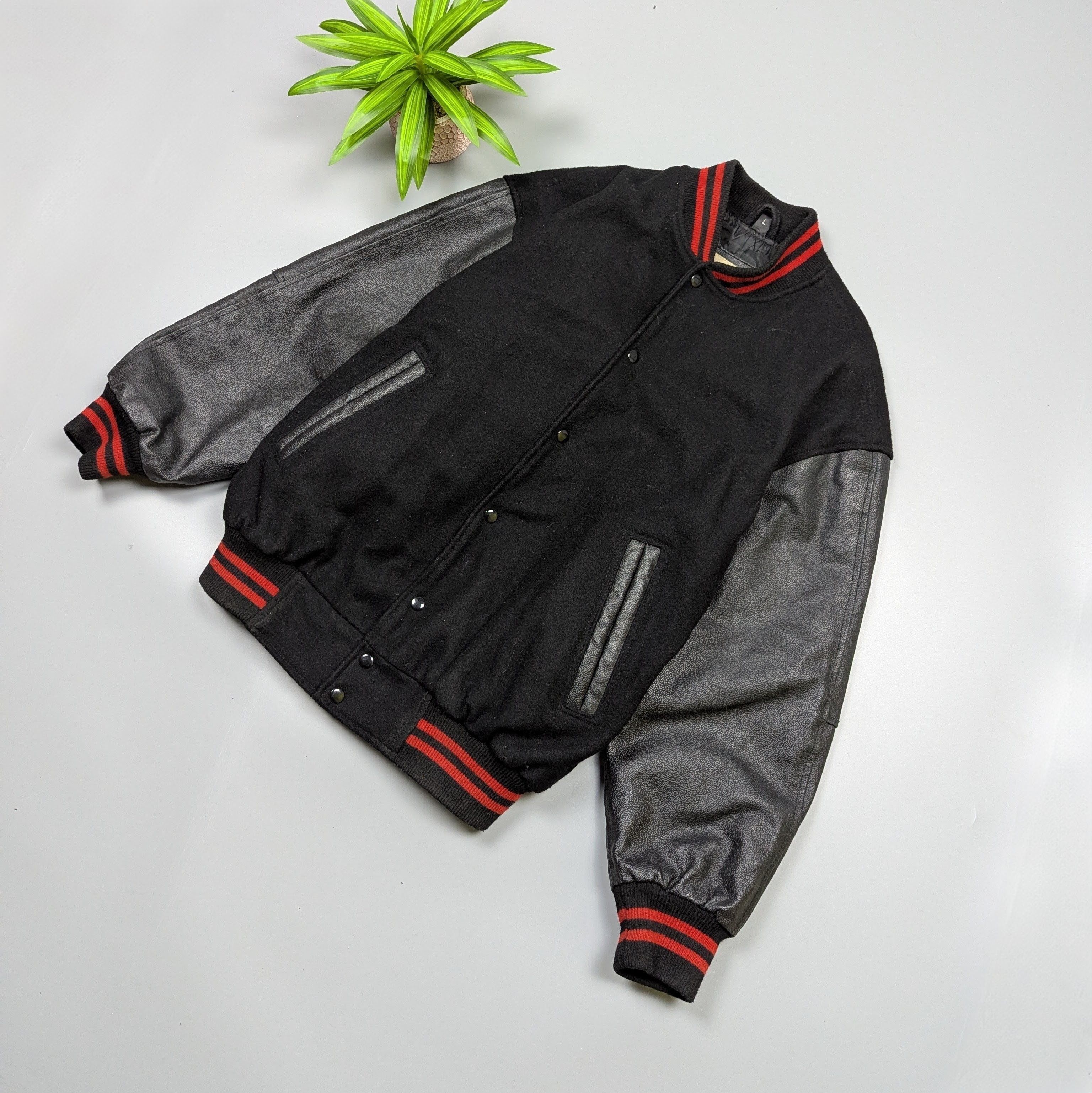 Vintage Rockabilly VTG 80s Wool Leather Black Bomber Varsity Jacket Size US L / EU 52-54 / 3 - 4 Thumbnail
