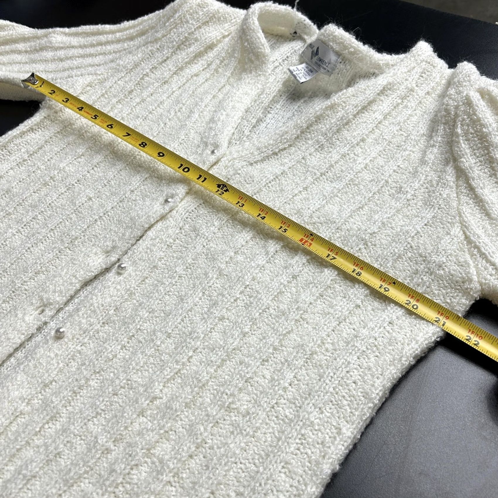 Vintage VINTAGE Maggie Lawrence Sweater Womens 20W White Cardigan Pearl Buttons 80s Size 3XL / US 20-22 - 4 Thumbnail
