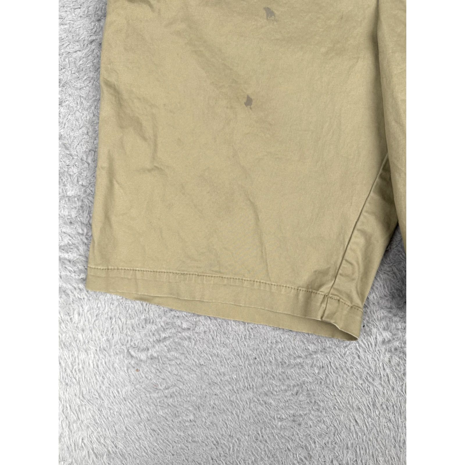 Tommy Bahama Tommy Bahama Shorts Mens 36 Chino Flat Front Zip Fly Casual Beige Paint Stains Size US 36 / EU 52 - 3 Thumbnail