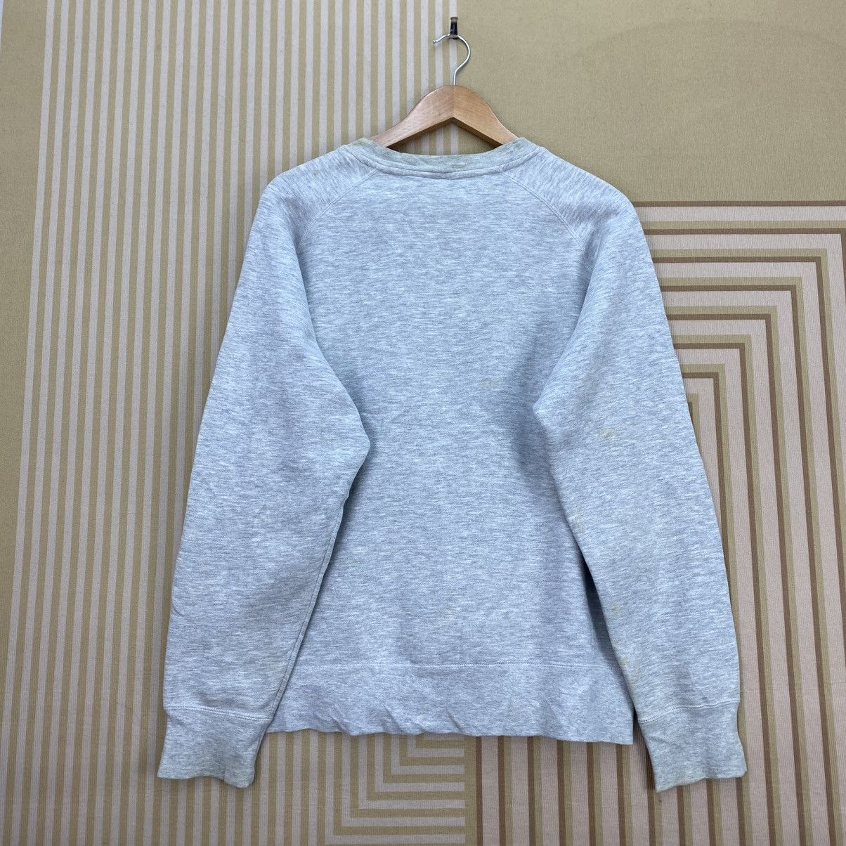 Nike 🫶Nike sweatshirt Central swoosh logo Pullover Crewneck Size US M / EU 48-50 / 2 - 2 Thumbnail
