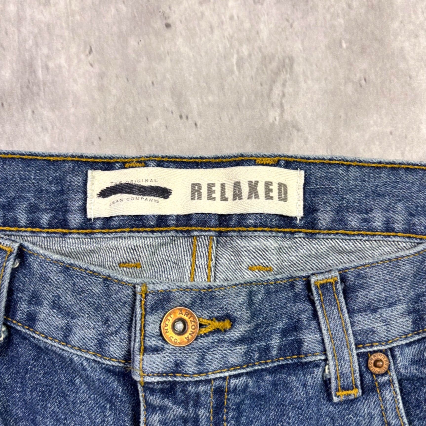 Vintage The Original Jean Company Jeans Relaxed Fit Blue Denim Mens 34x30 Baggy Mid Rise Hip Hop Featured 5-Pocket Design Button Size US 34 / EU 50 - 6 Thumbnail