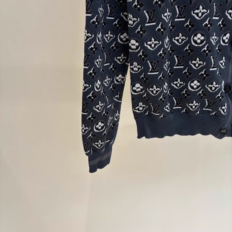 Louis Vuitton Louis Vuitton Logo geometric full-print single-breasted cr Size US M / EU 48-50 / 2 - 5 Thumbnail