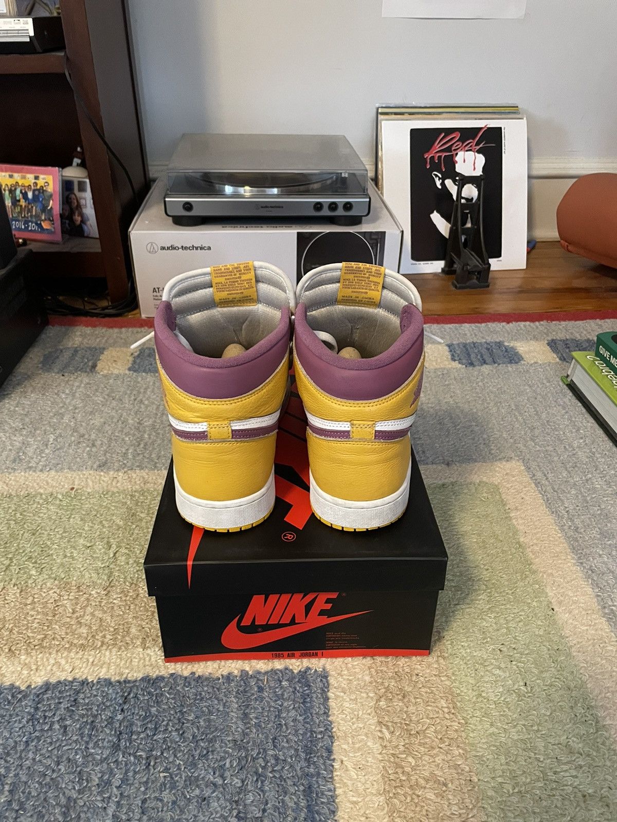 Hypebeast × Jordan Brand × Nike Air Jordan 1 Retro High OG “Brotherhood” Size US 9.5 / EU 42-43 - 4 Thumbnail