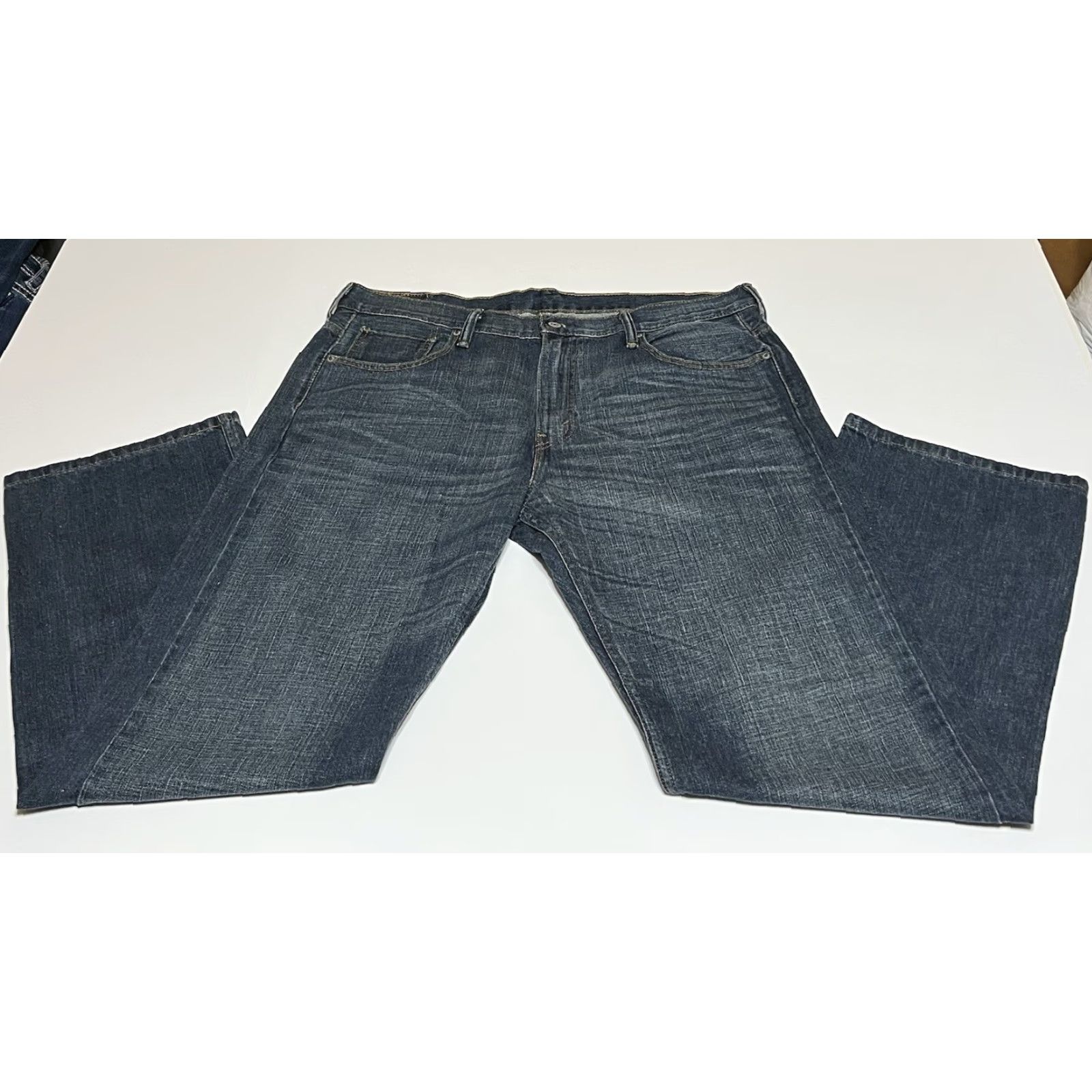 Levi's VINTAGE Levi's 569 Jeans Men's Blue 38x32 Relaxed Straight Denim Pocket Zip 5-Pocket Modern Medium Wash Size US 38 / EU 54 - 2 Thumbnail