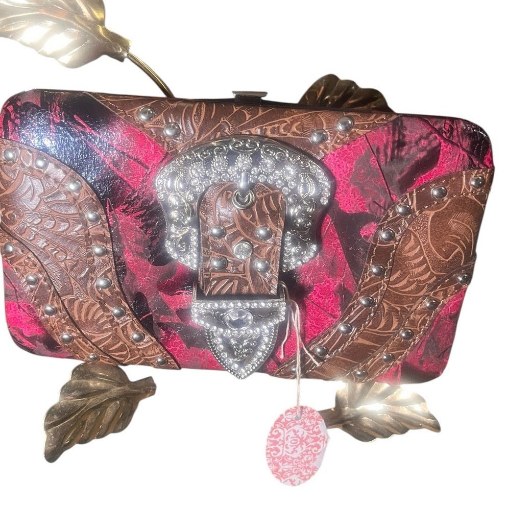 Other Mountain West Crystal Buckle Tooled Leather Wallet Clutch Size ONE SIZE - 7 Thumbnail