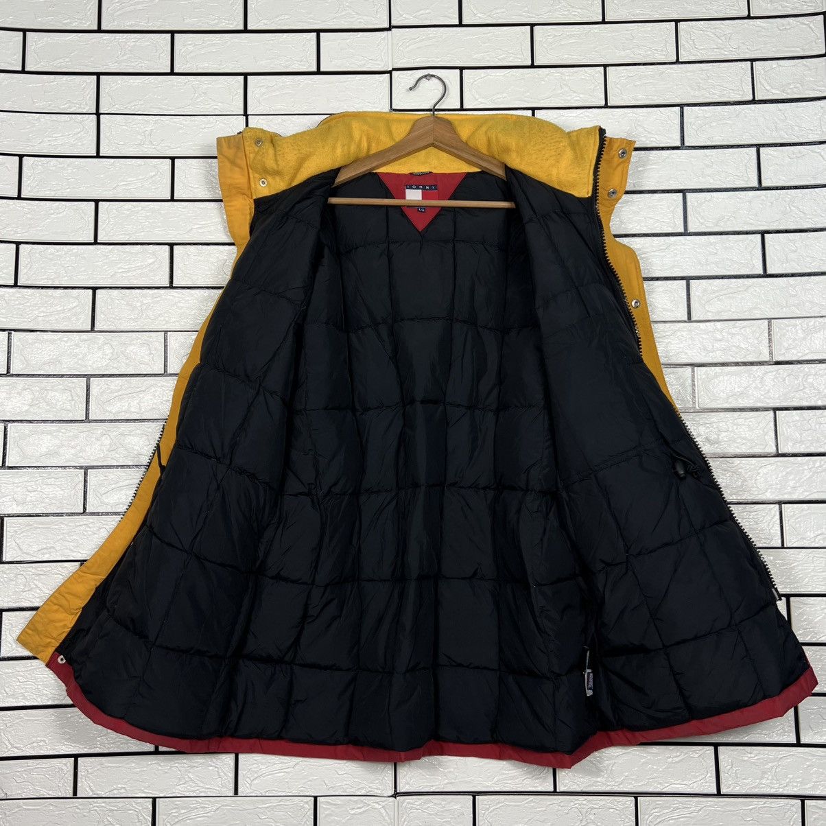 Tommy Hilfiger Vintage 90's TOMMY HILFIGER Utility Puffer Jacket #4063-C185 Size US L / EU 52-54 / 3 - 13 Thumbnail