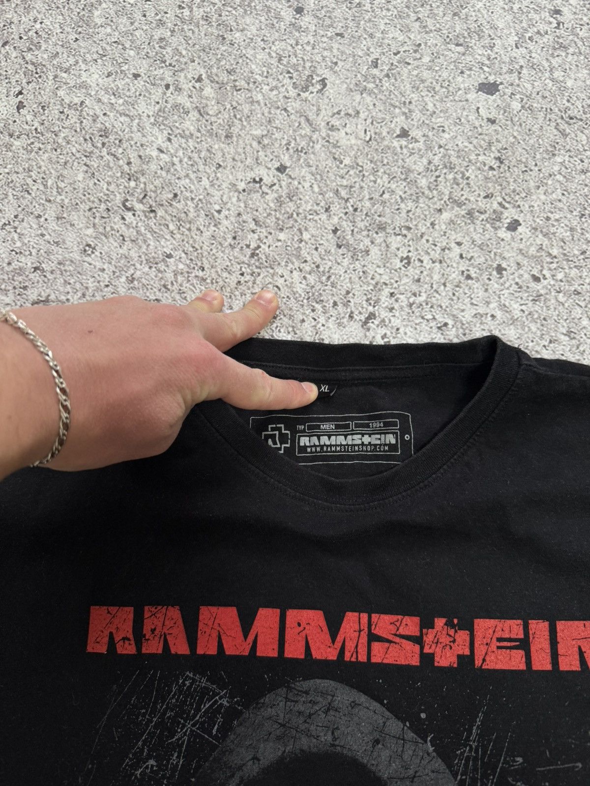Band Tees × Vintage Vintage 2019 Rammstein Zeig Dich Rock Band Retro T-Shirt Size US XL / EU 56 / 4 - 9 Thumbnail