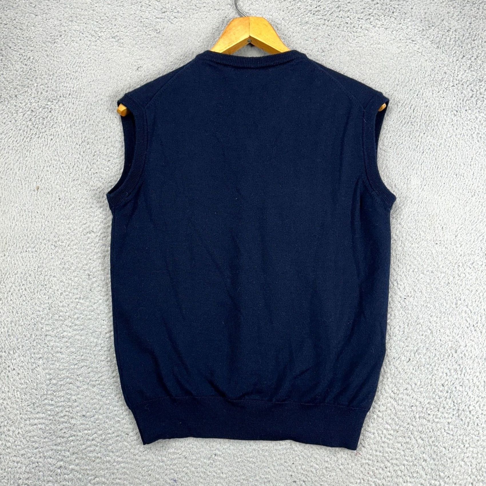 Under Armour Notre Dame Fighting Irish Vest Mens Medium Blue Wool Under Armour Vest Wool Knit Pullover V-Neck Wool Logo Size US M / EU 48-50 / 2 - 3 Thumbnail