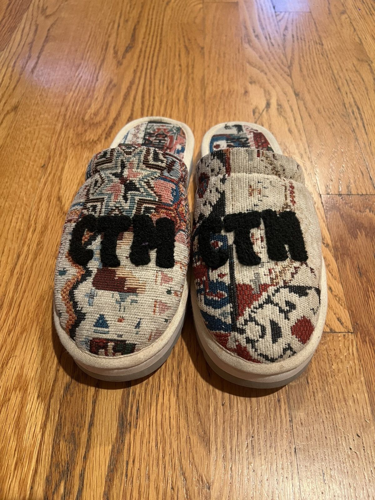 Market SIZE SMALL CHINATOWN MARKET PATCHWORK “HOTEL SLIPPERS” Size US 8 / EU 41 - 3 Thumbnail