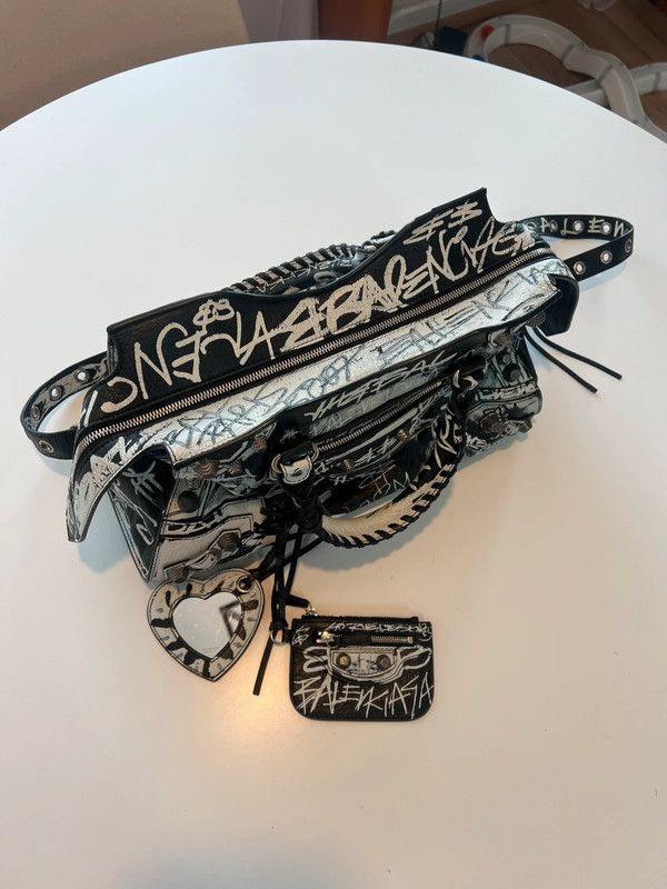 Balenciaga Balenciaga Neo City Cagole Graffiti Leather Bag Size ONE SIZE - 6 Thumbnail