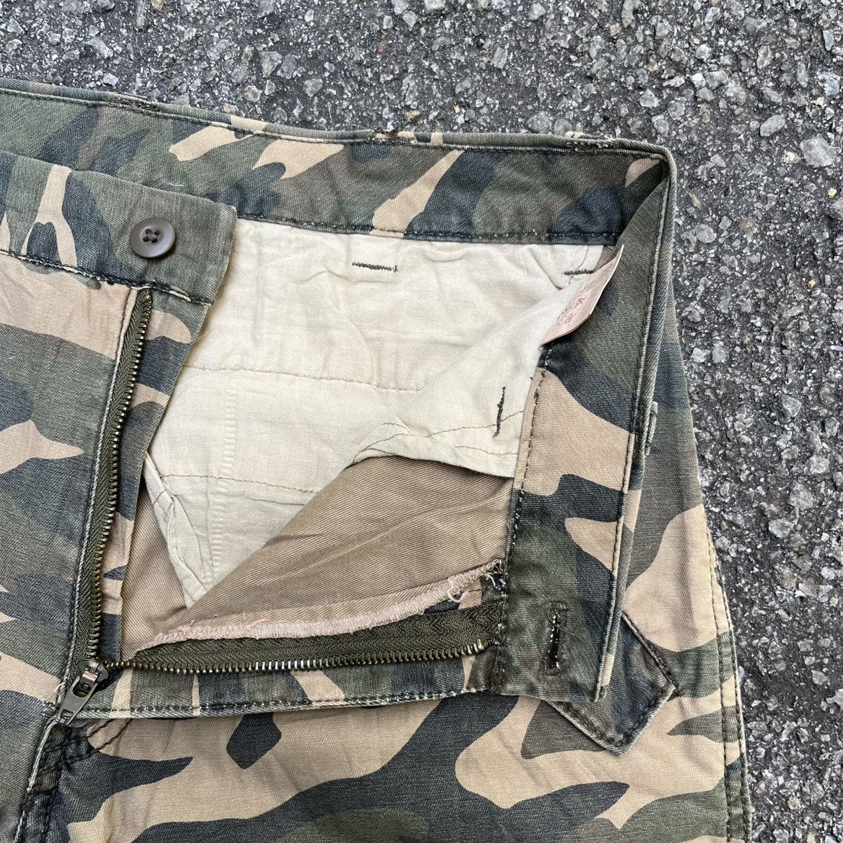 Oshkosh Oshkosh Classic Camoflauge Cargo Pants Size US 31 - 7 Thumbnail