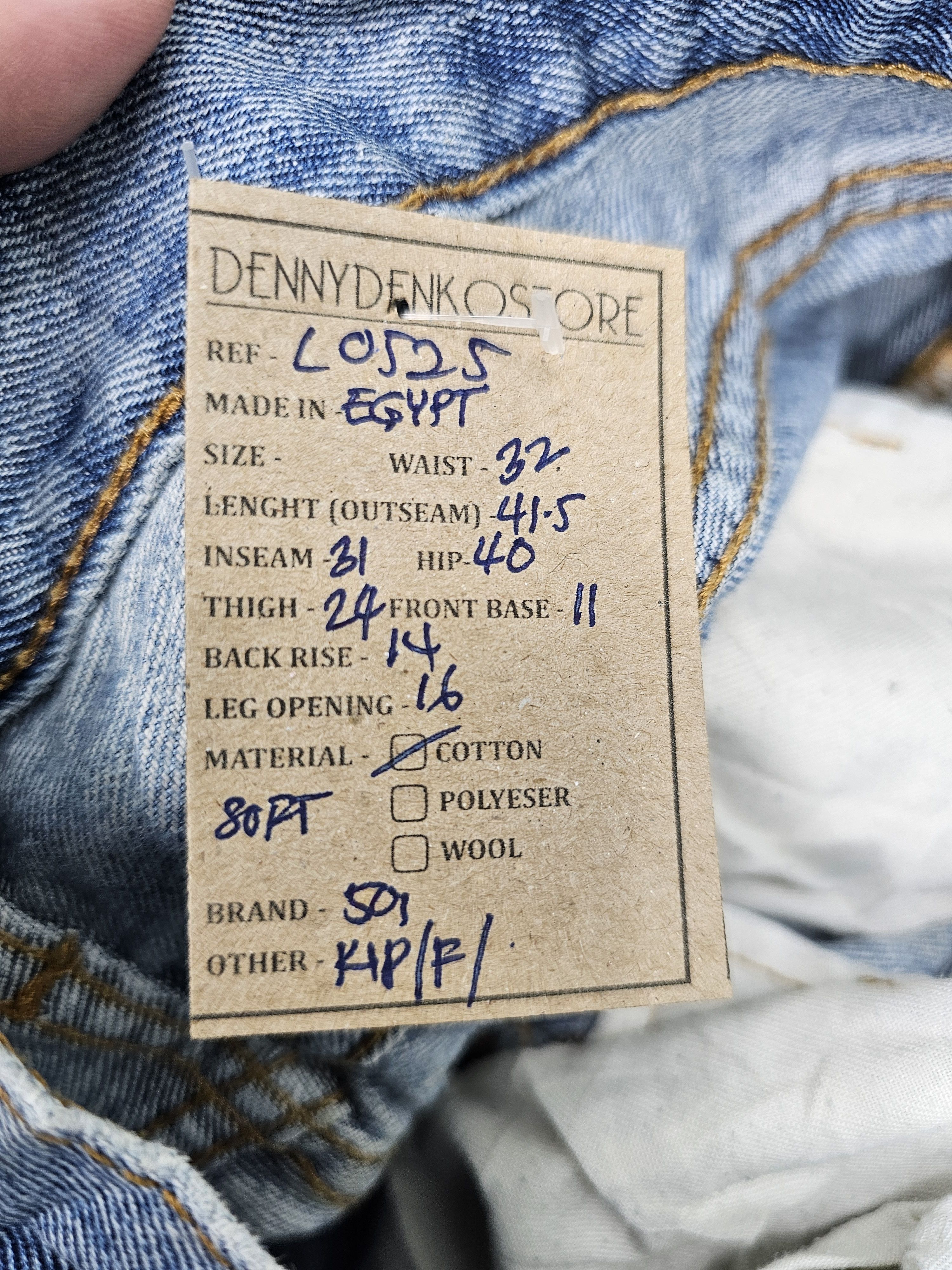 Levi's Vintage Clothing Vtg LEVIS 501 Ripped Stain Light Blue Jeans Size 32X31 L0525 Size US 32 / EU 48 - 14 Thumbnail