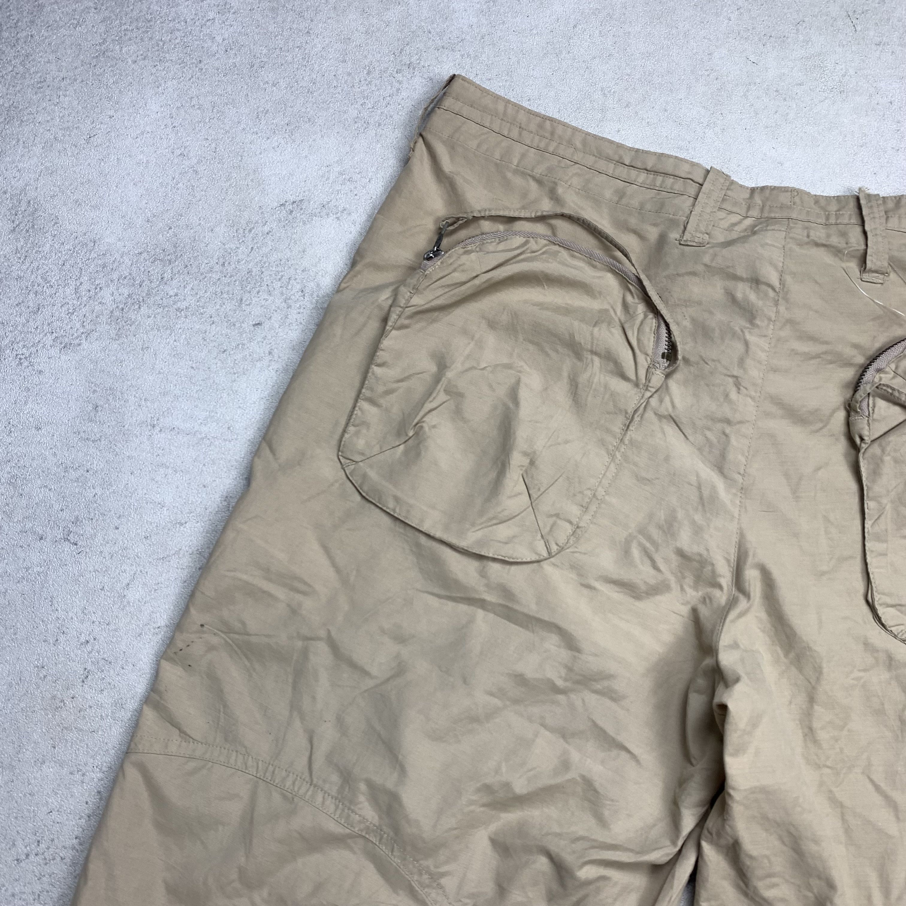 Armani Exchange Armani Exchange Shorts Cargo Pants Size US 36 / EU 52 - 8 Thumbnail