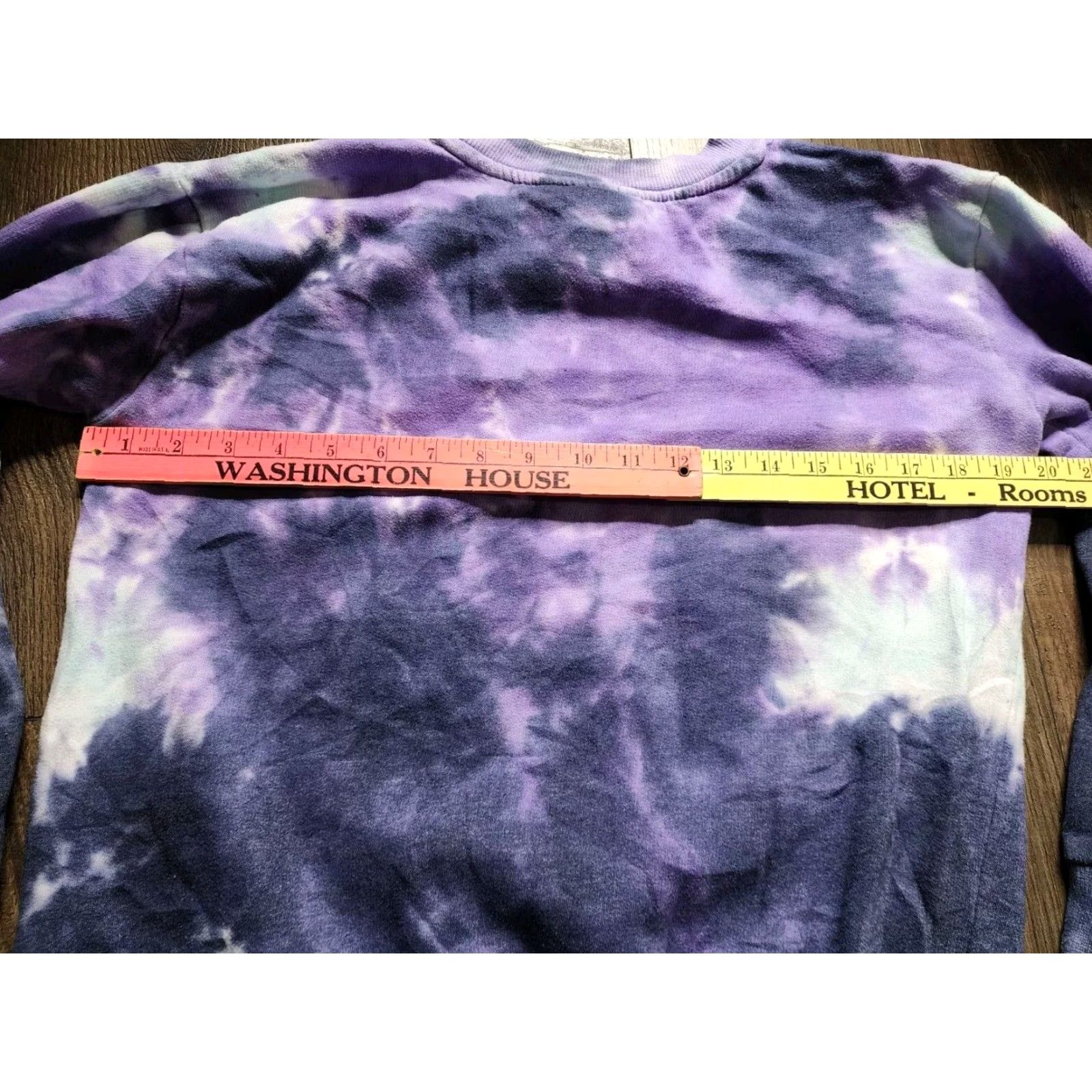 Vintage Womens Pink Floyd Sweatshirt Shirt Purple Tie Dye Crew Neck Long Sleeve S Pink Floyd Tie-Dye Sweatshirt L Womens Size S / US 4 / IT 40 - 3 Thumbnail
