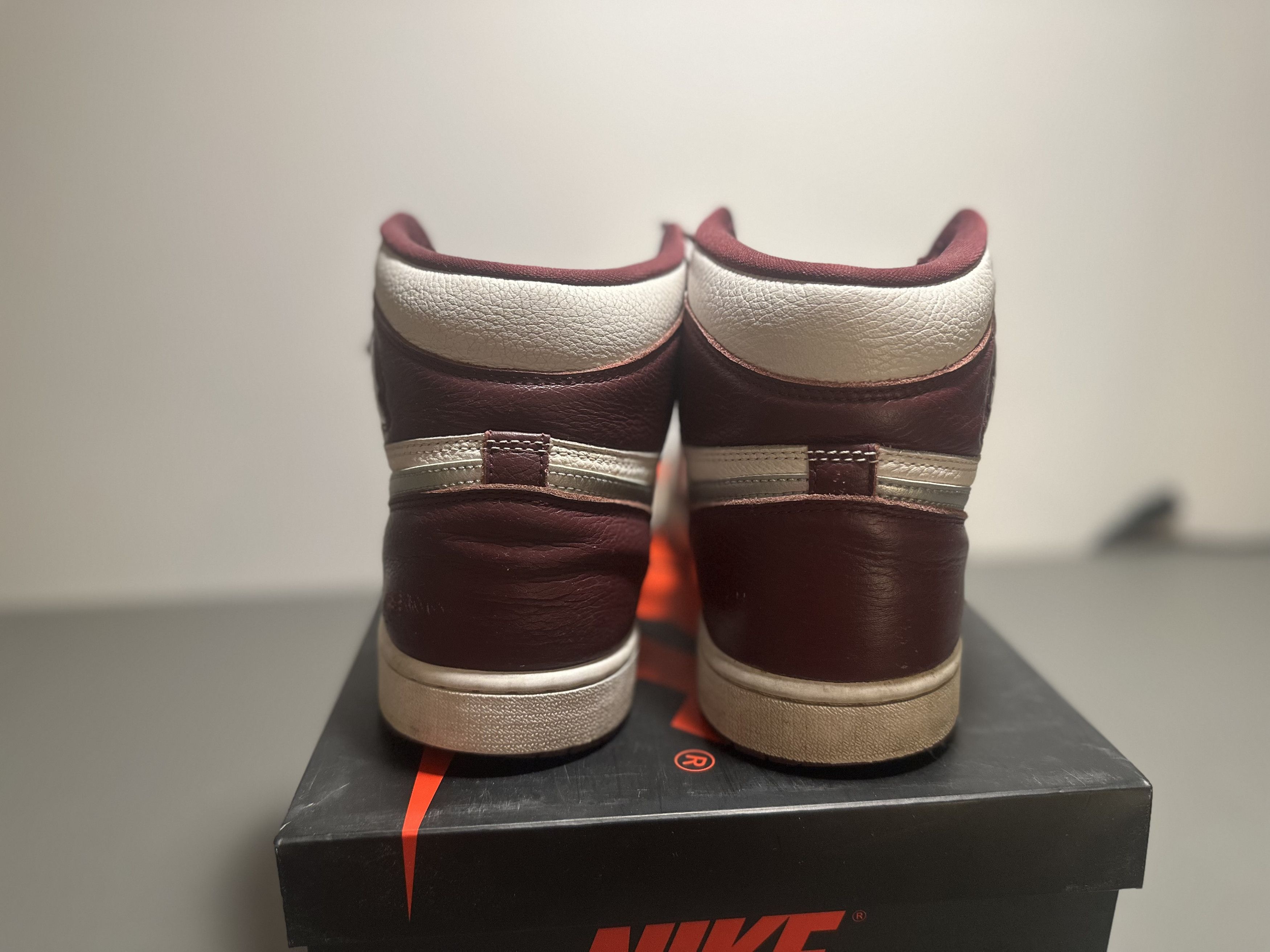 Jordan Brand Jordan 1 High Bourdeaux Size US 10 / EU 43 - 3 Thumbnail