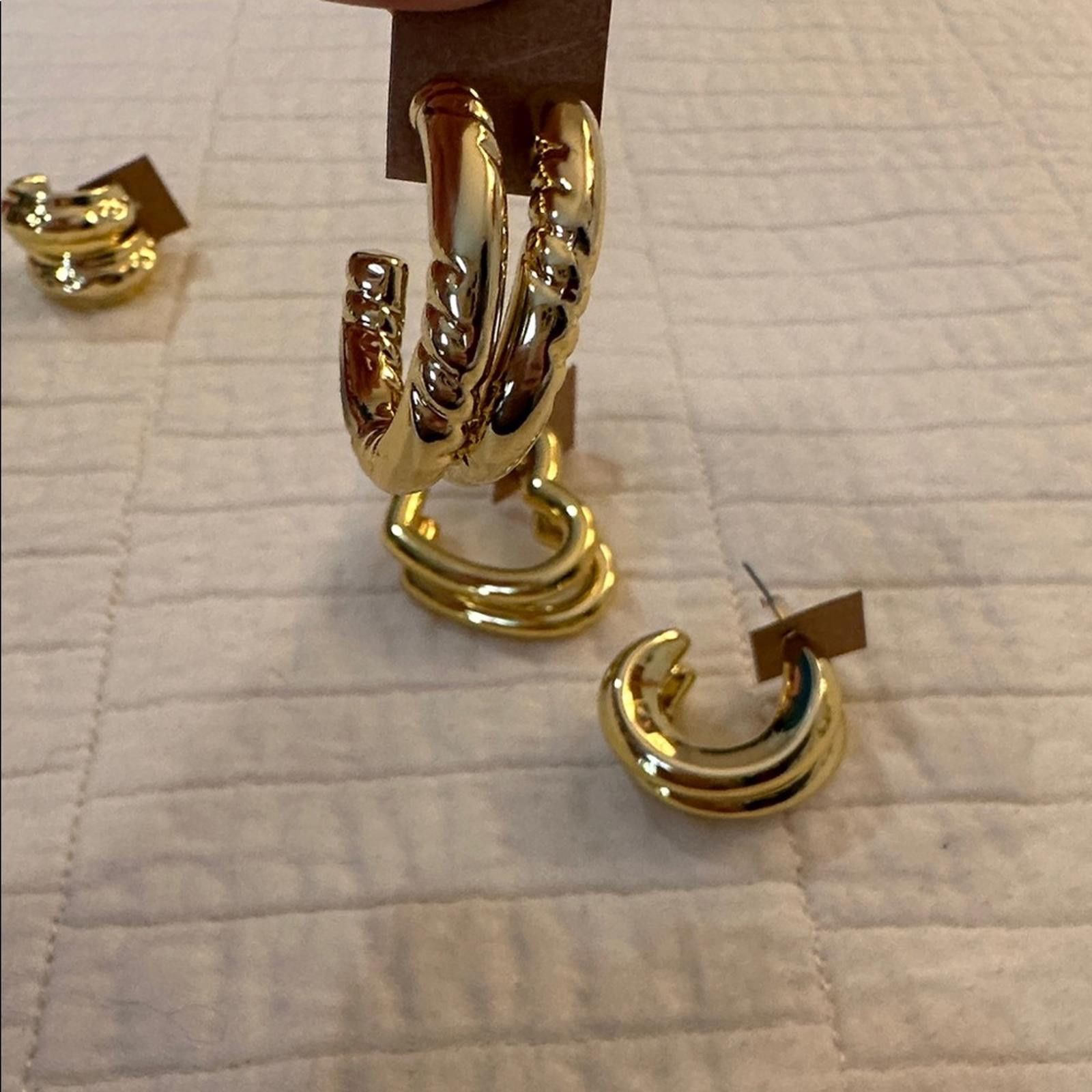 Other Chic Gold-Tone Textured Fashion Hoop Earrings Set of 4 Size ONE SIZE - 4 Thumbnail