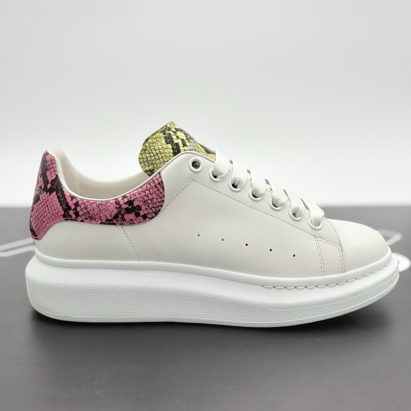 Alexander McQueen Alexander McQueen ' White Multi Snake Print ' | SUPER CLEAN! Size US 8 / EU 41 - 2 Thumbnail